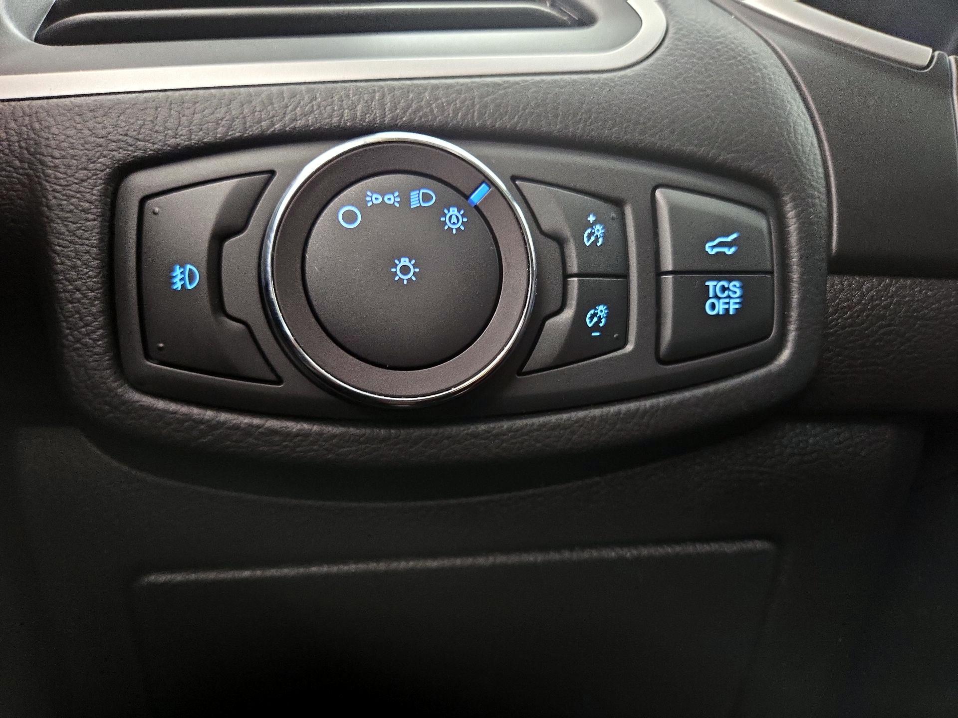 Thumbnail: 2019 Ford Edge - 13