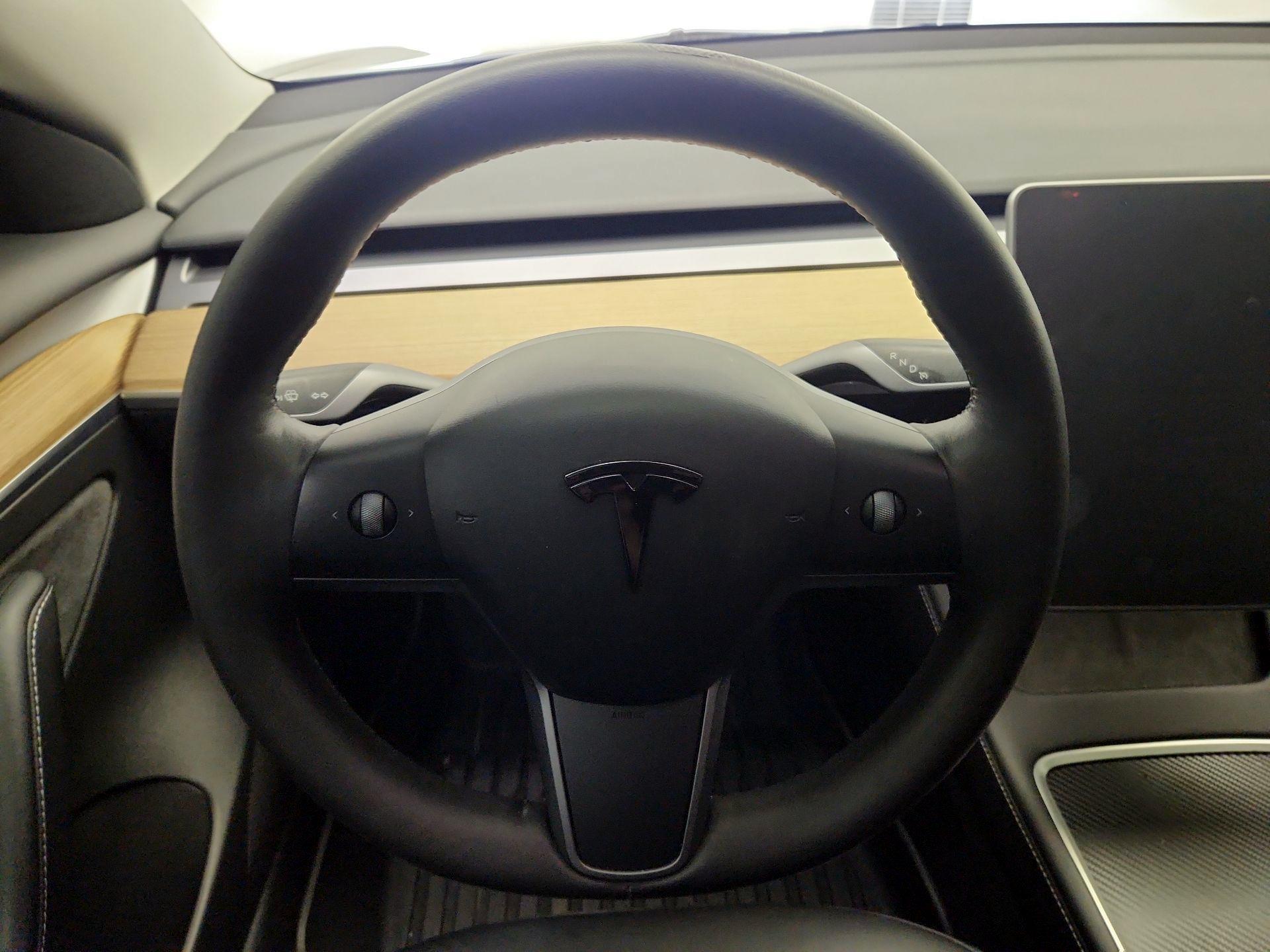 Thumbnail: 2023 Tesla Model 3 - 10