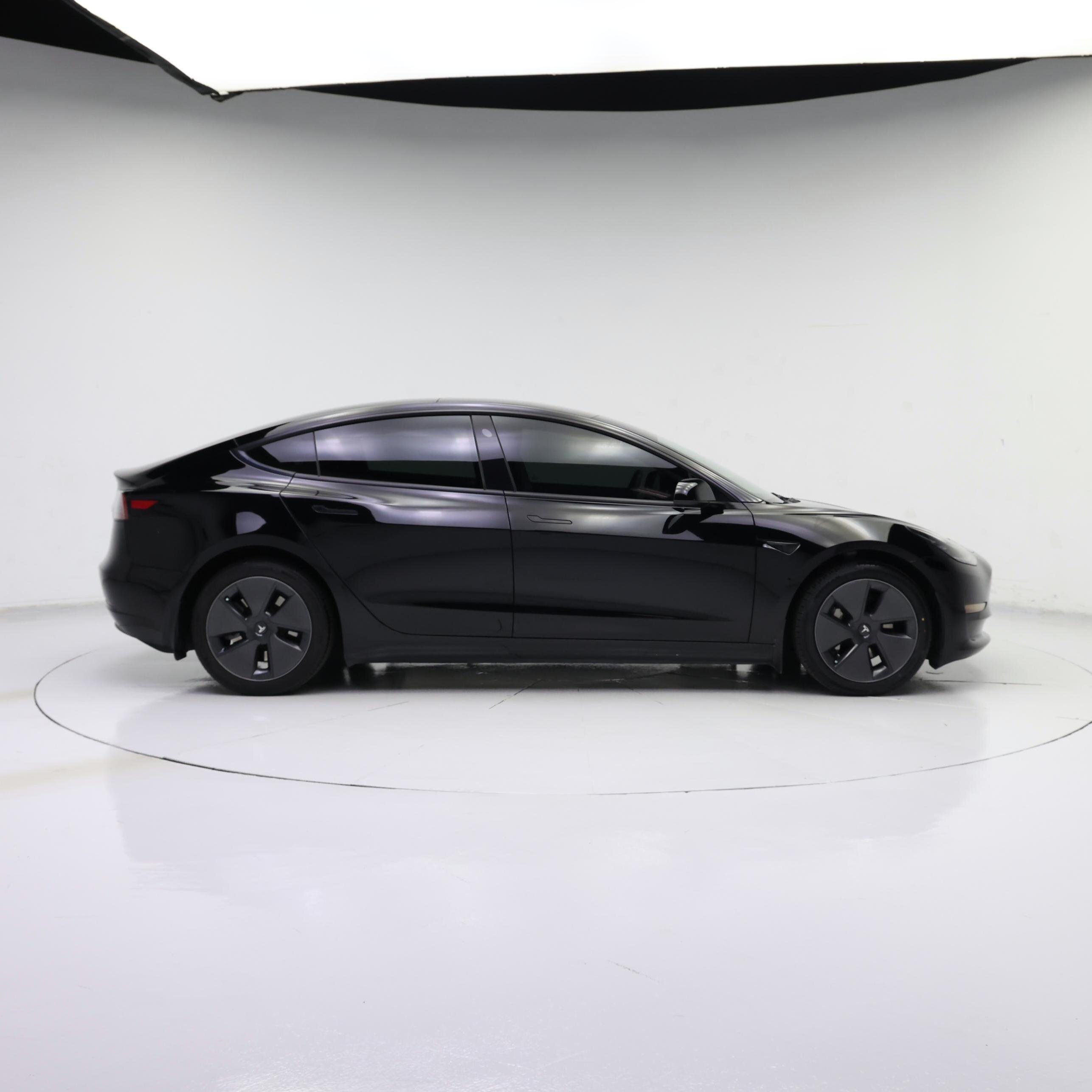 Thumbnail: 2023 Tesla Model 3 - 7