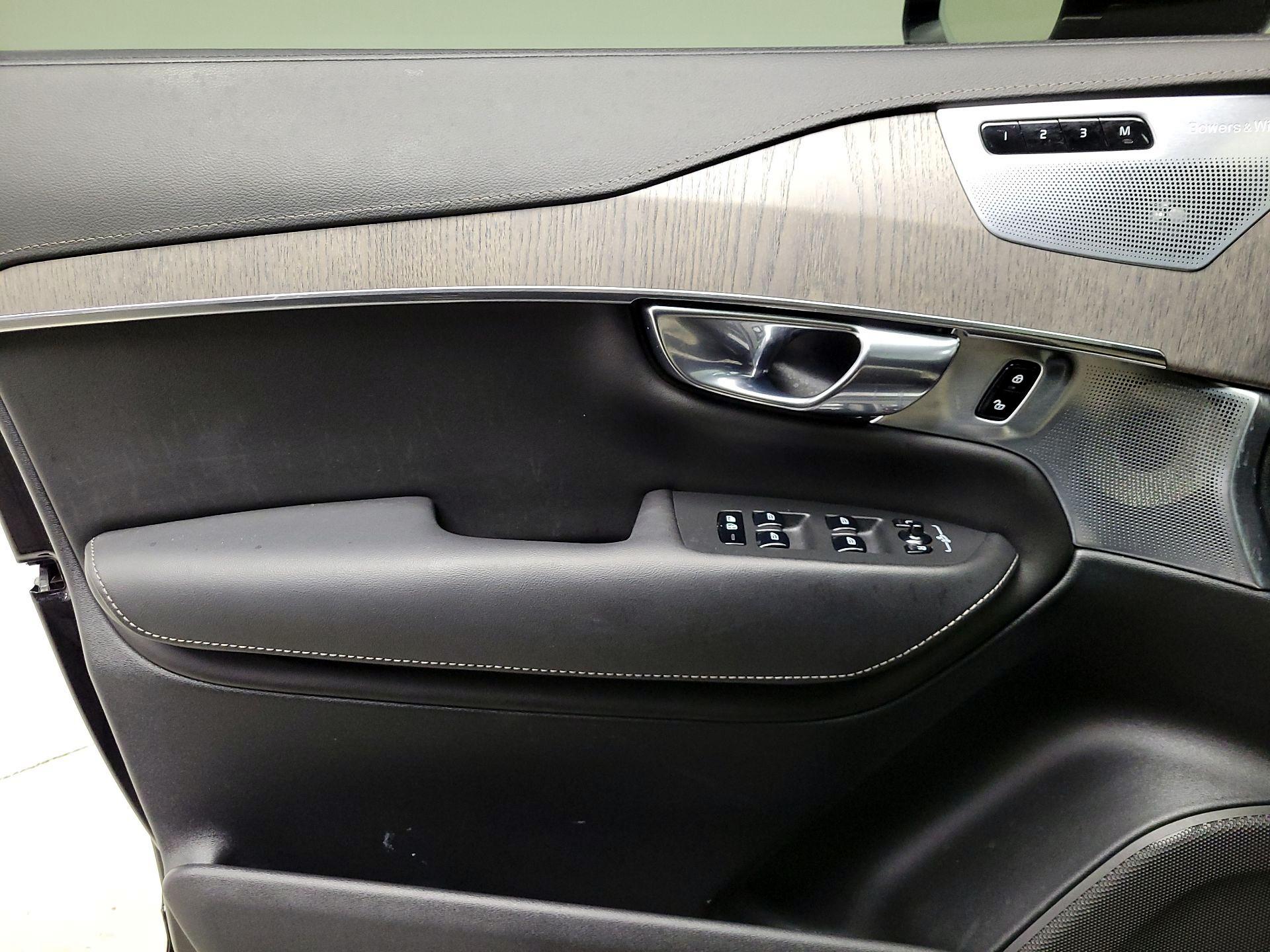 Thumbnail: 2021 Volvo XC90 - 12