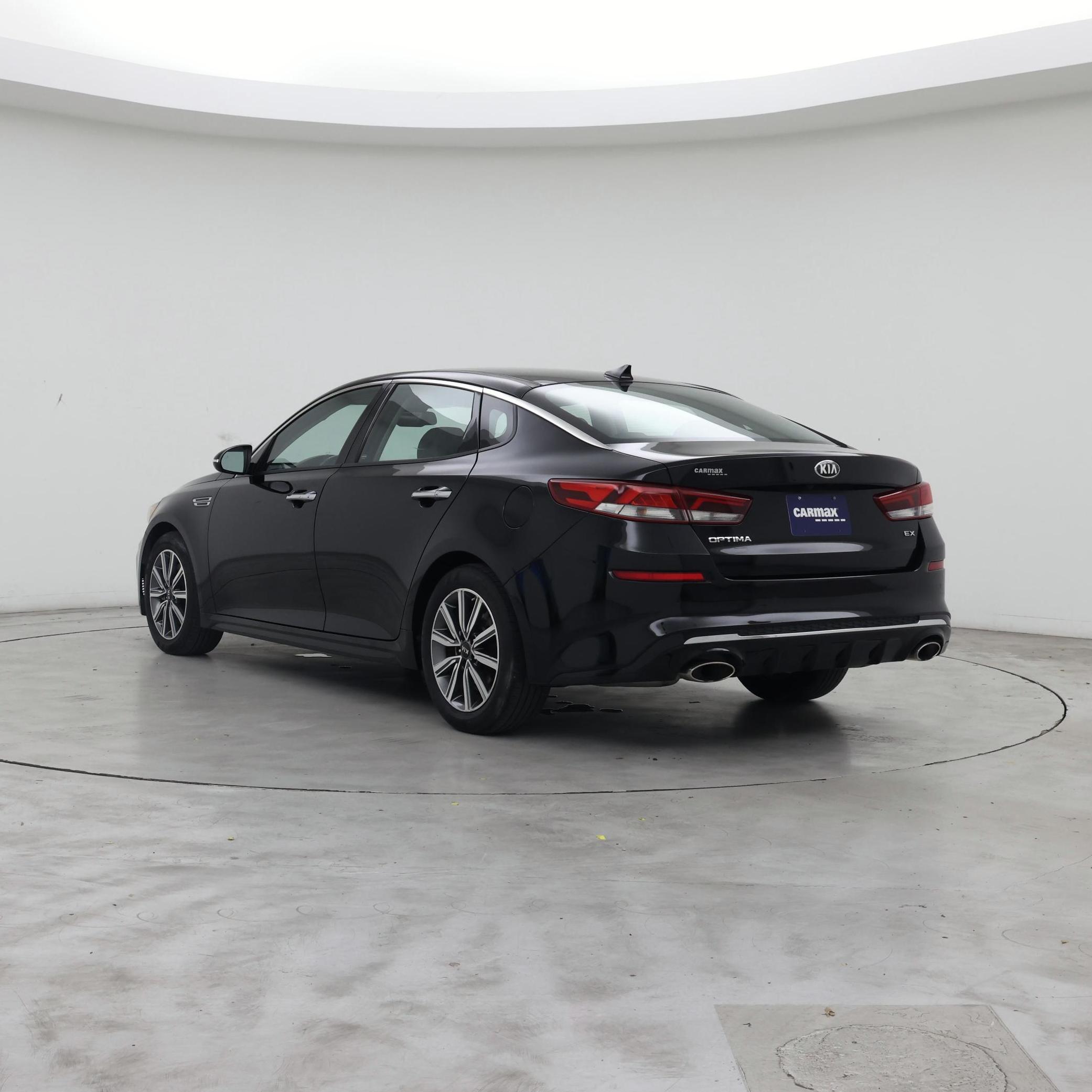 Thumbnail: 2019 Kia Optima - 2