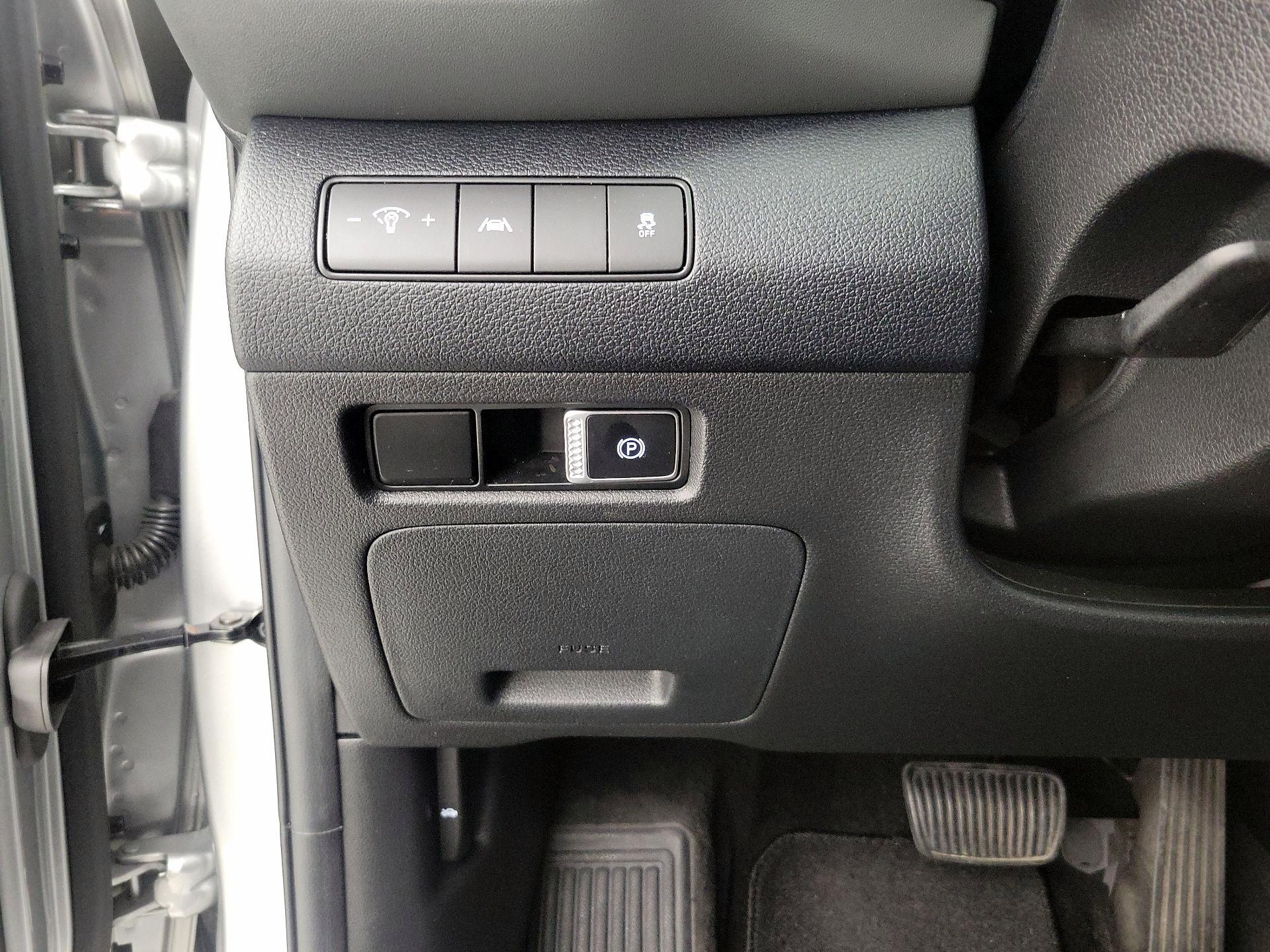 Thumbnail: 2021 Hyundai Santa Fe - 13