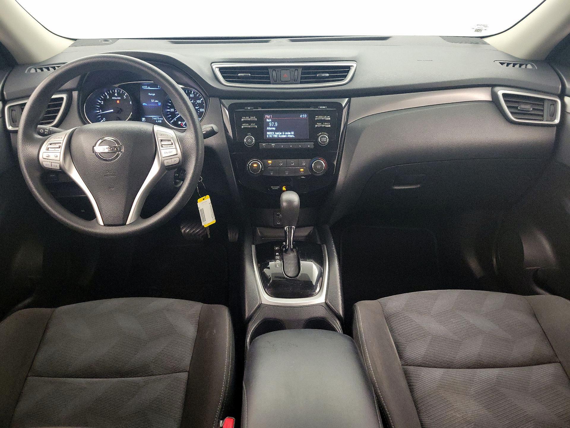 Thumbnail: 2016 Nissan Rogue - 9