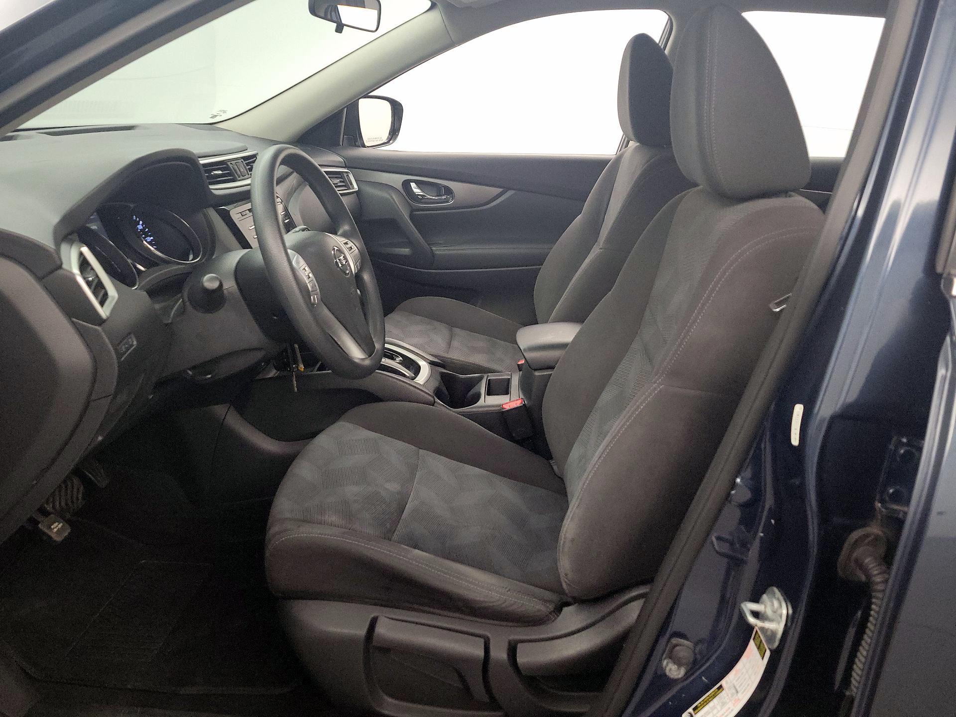 Thumbnail: 2016 Nissan Rogue - 11