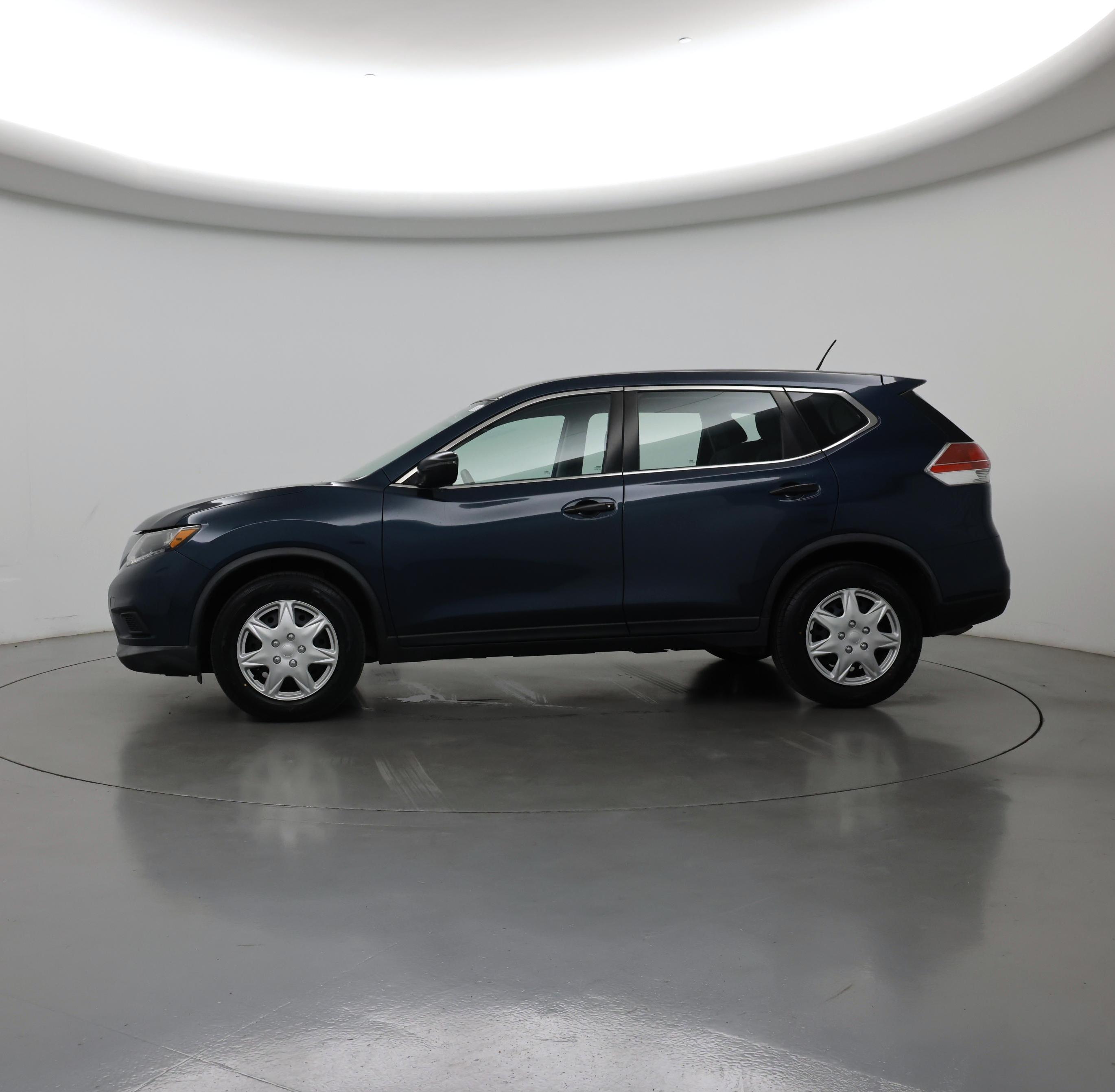 Thumbnail: 2016 Nissan Rogue - 3
