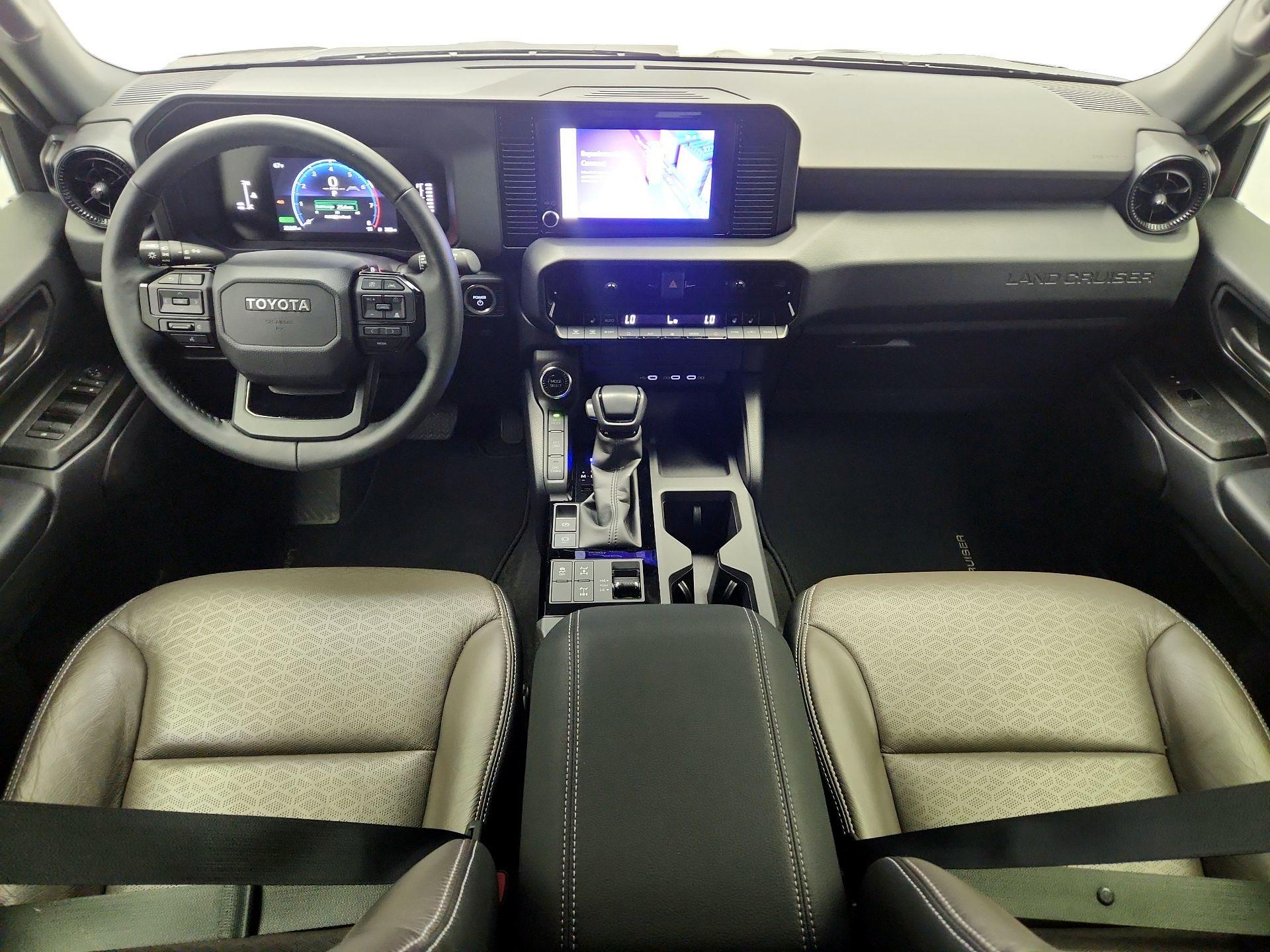 Thumbnail: 2025 Toyota Land Cruiser - 9
