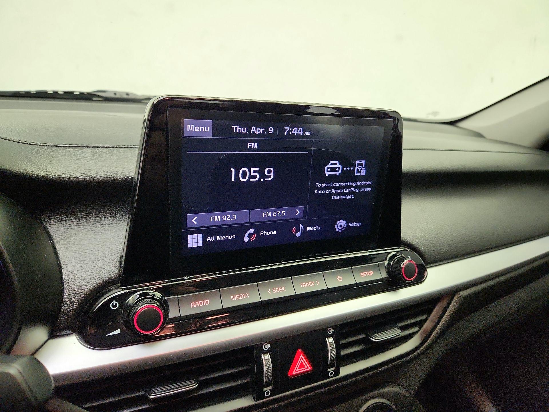 Thumbnail: 2023 Kia Forte - 15