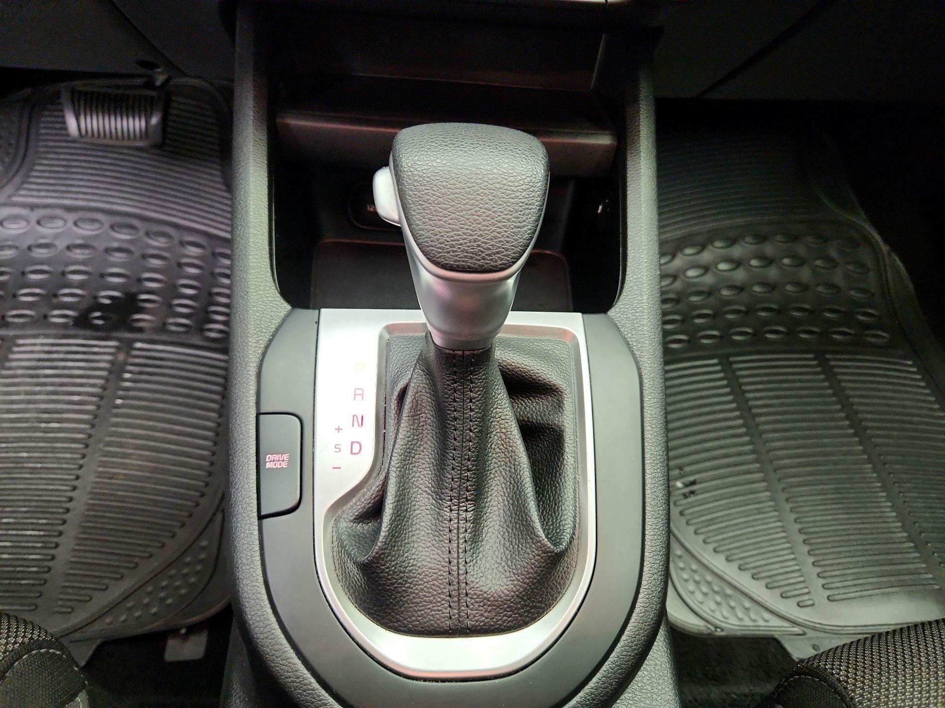 Thumbnail: 2023 Kia Forte - 17