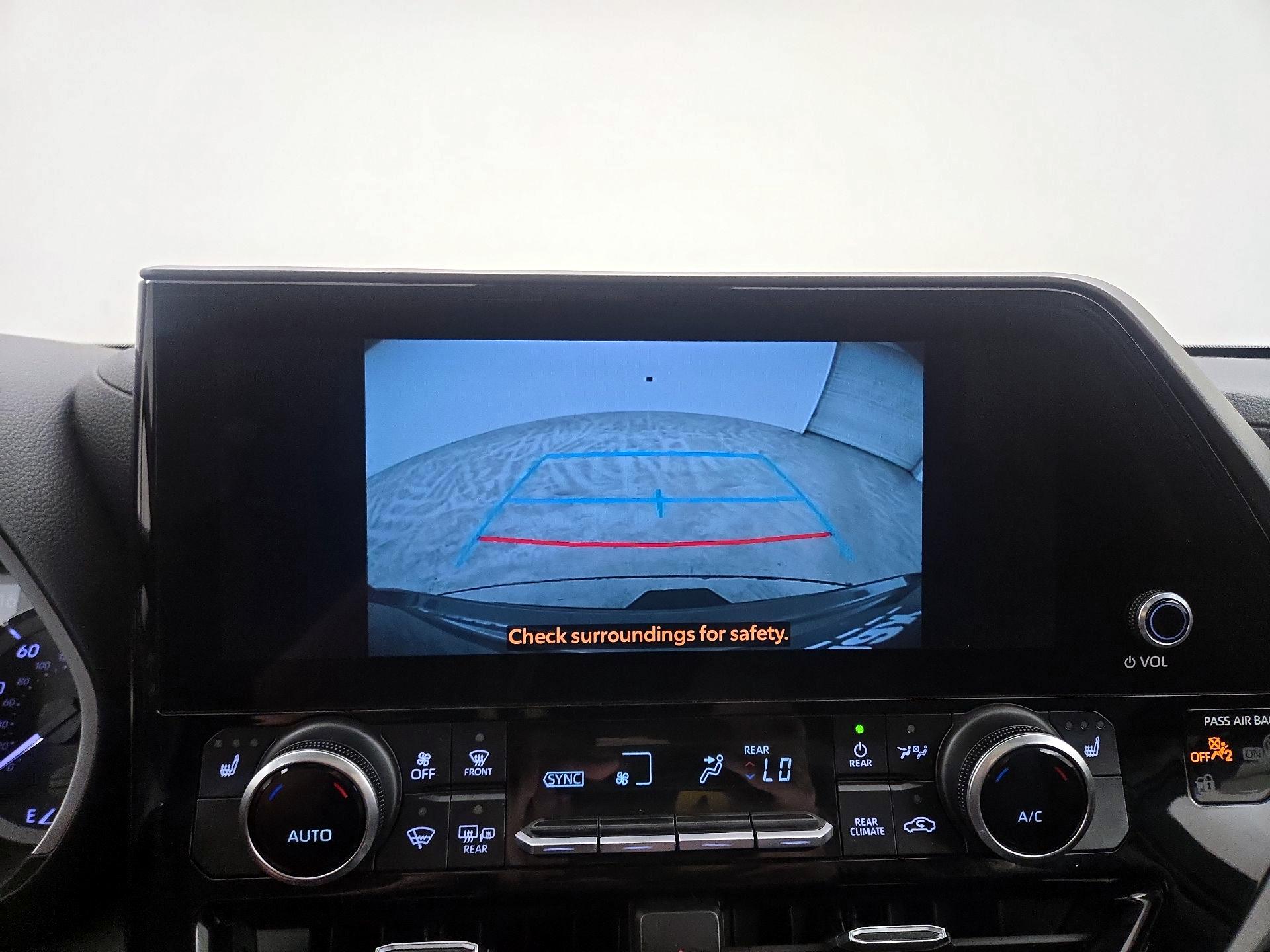 Thumbnail: 2024 Toyota Highlander - 15