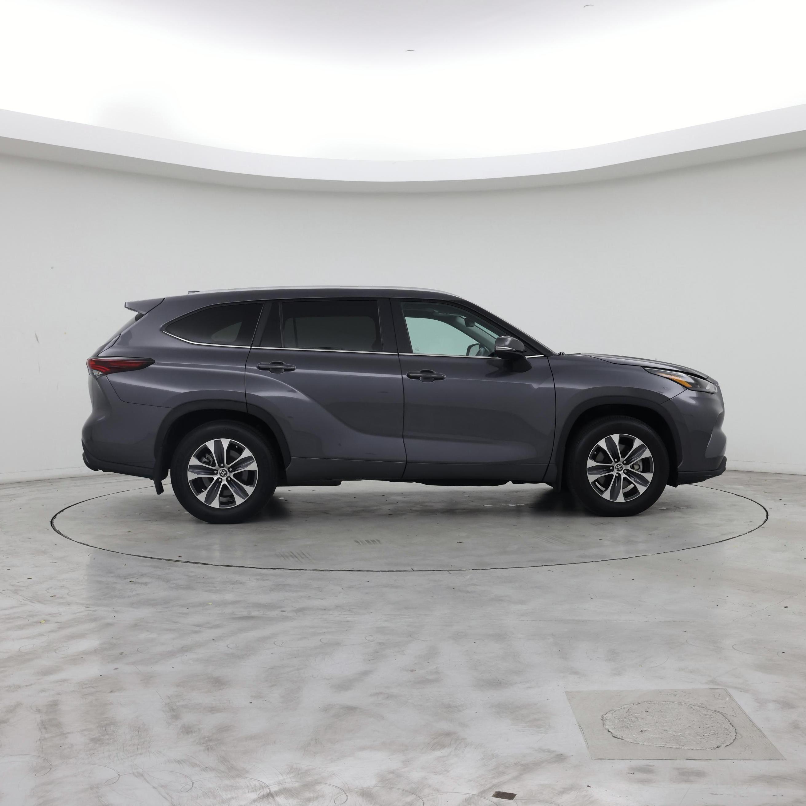 Thumbnail: 2024 Toyota Highlander - 7