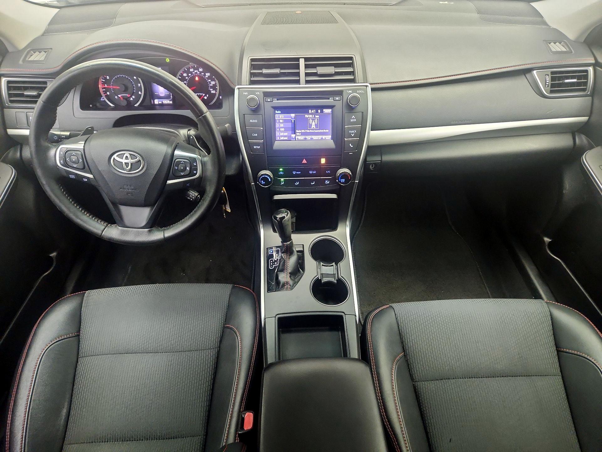 Thumbnail: 2016 Toyota Camry - 9
