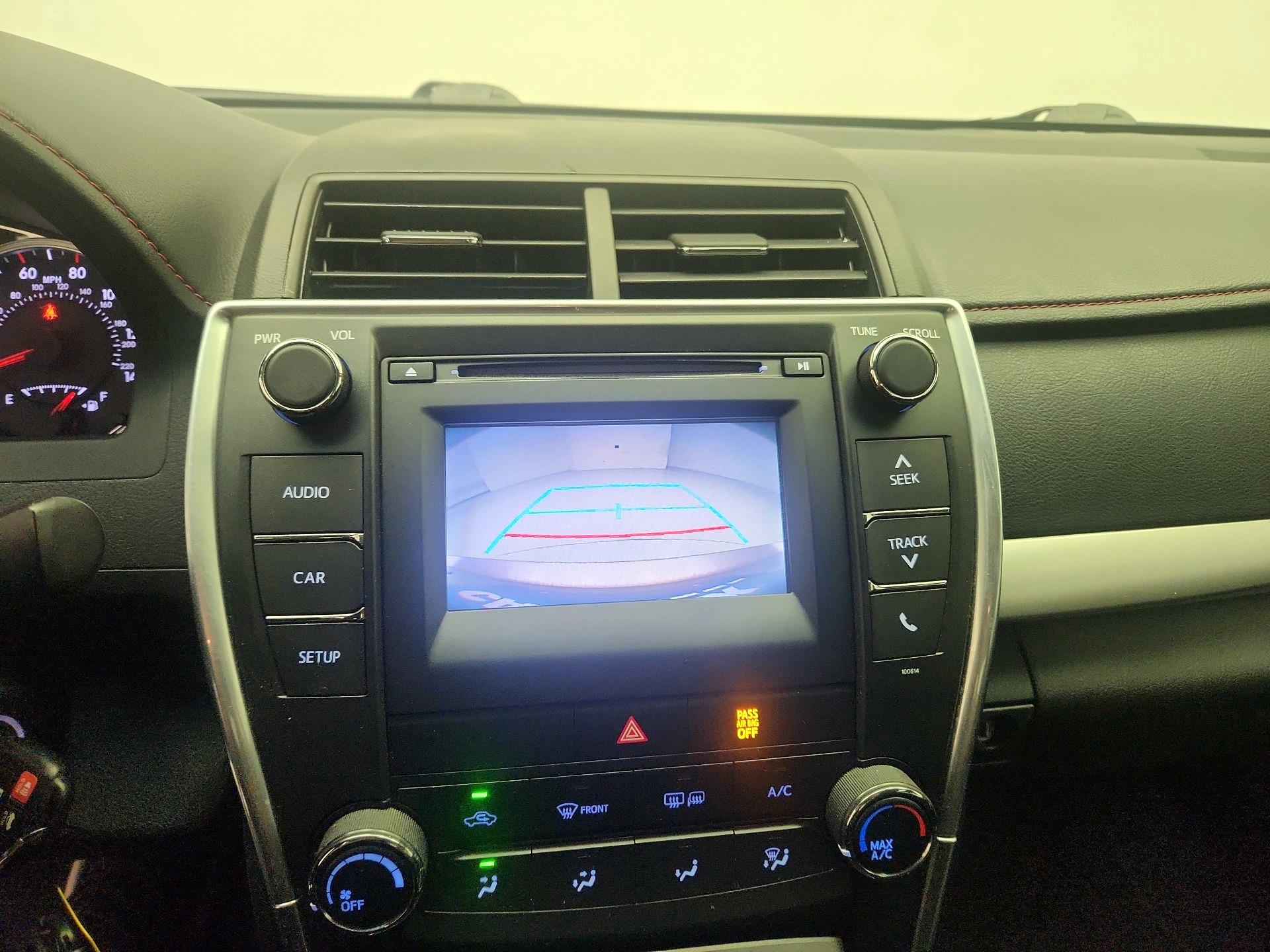 Thumbnail: 2016 Toyota Camry - 14