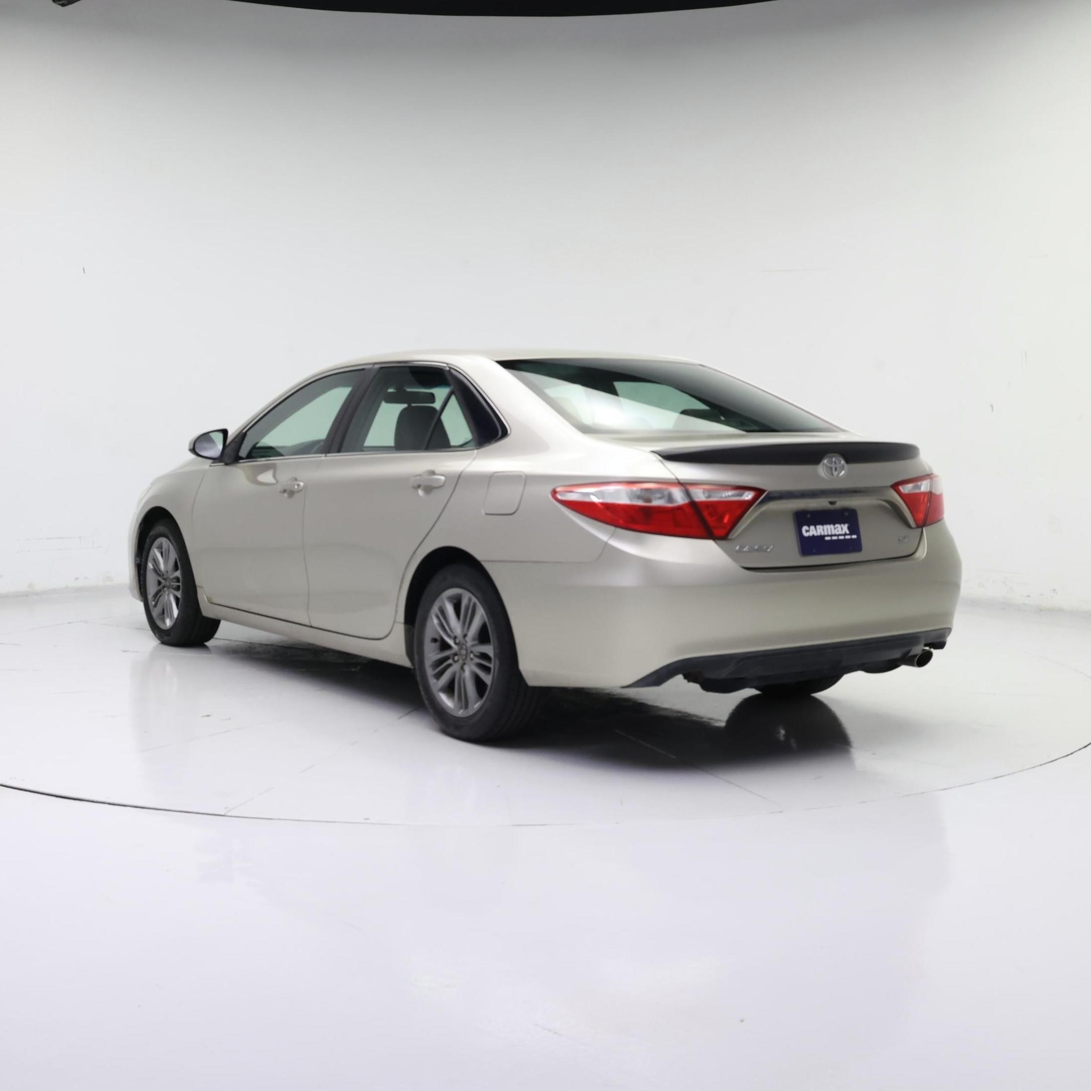 Thumbnail: 2016 Toyota Camry - 2