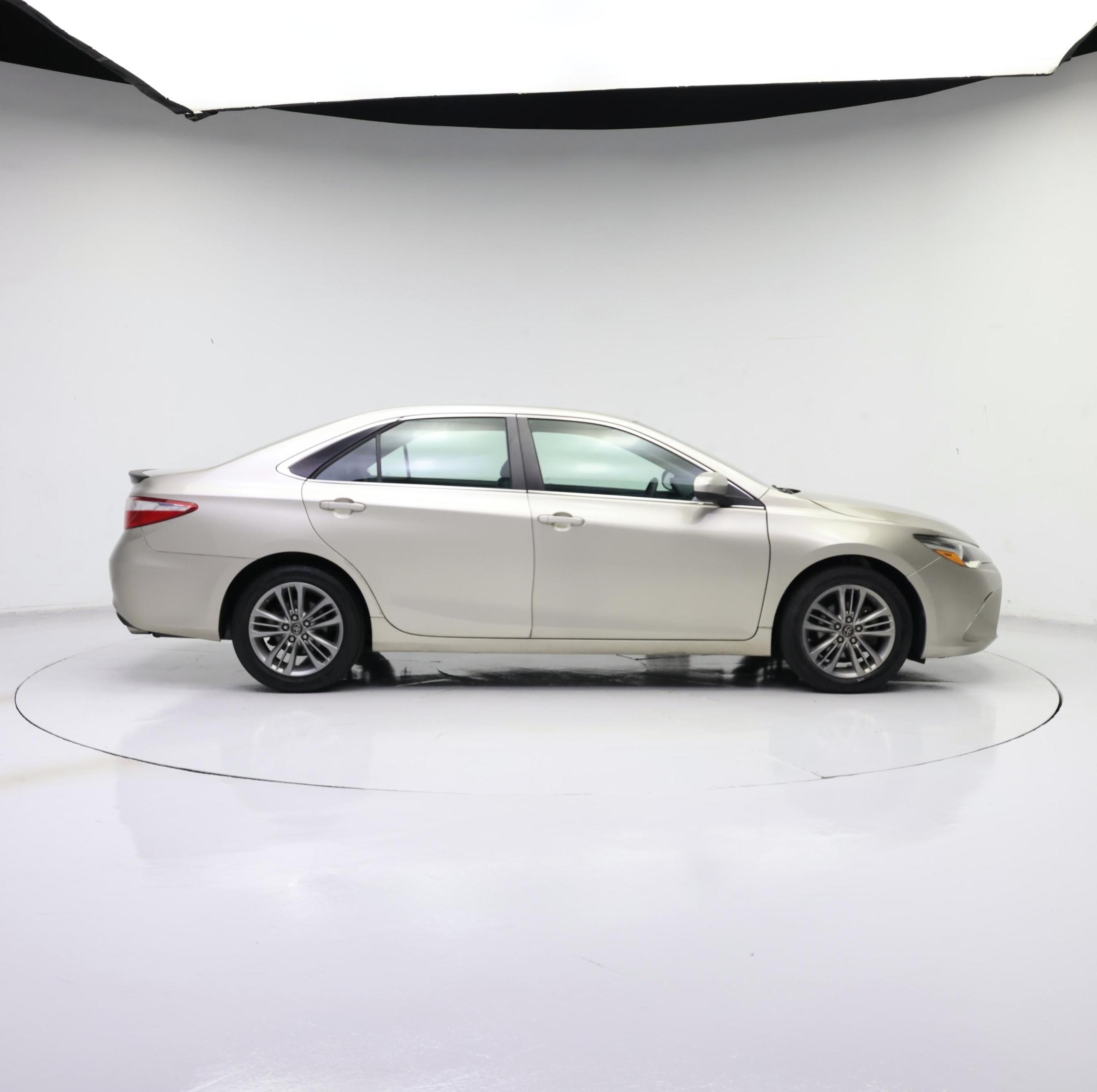 Thumbnail: 2016 Toyota Camry - 7