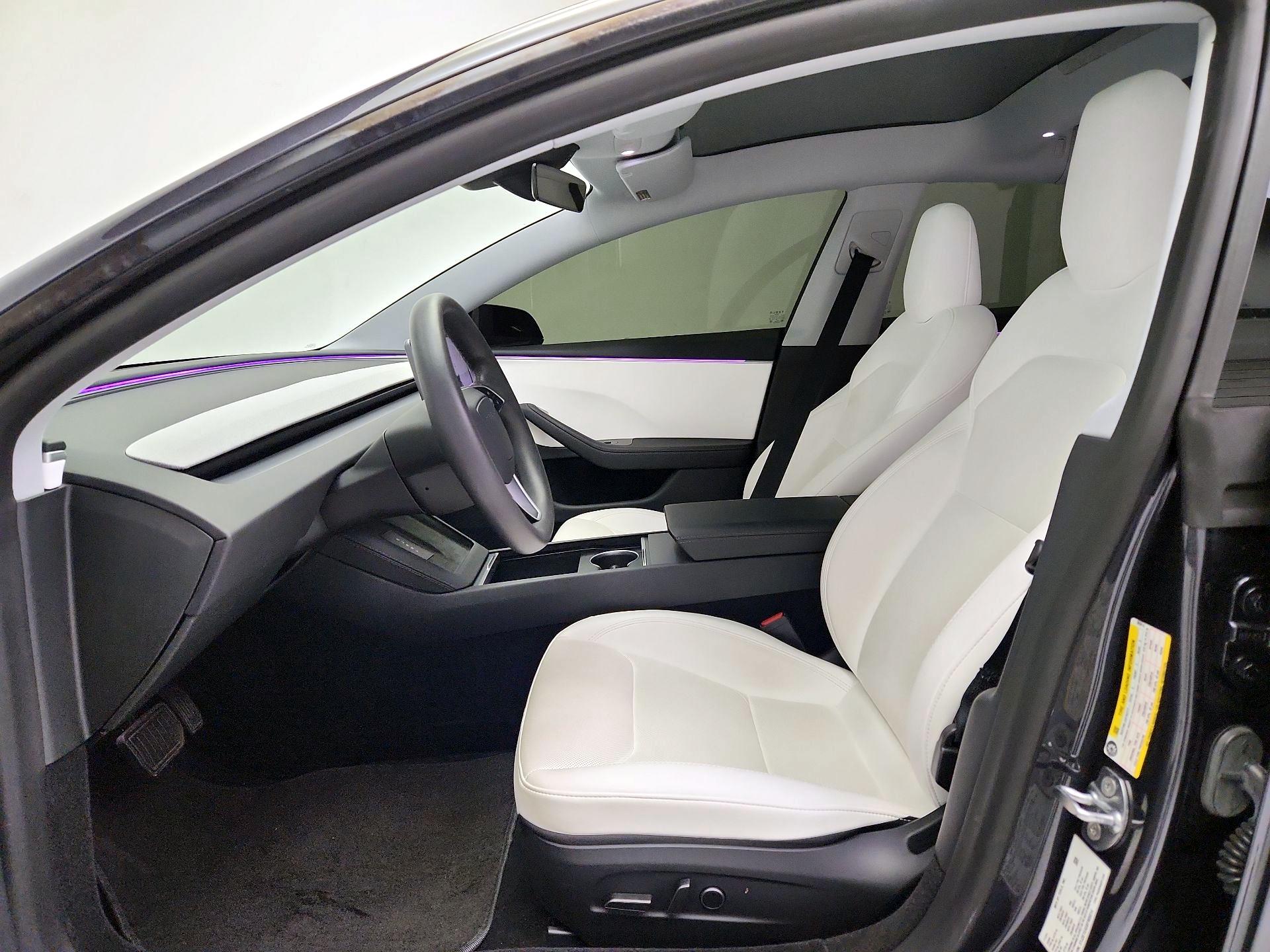 Thumbnail: 2025 Tesla Model 3 - 11