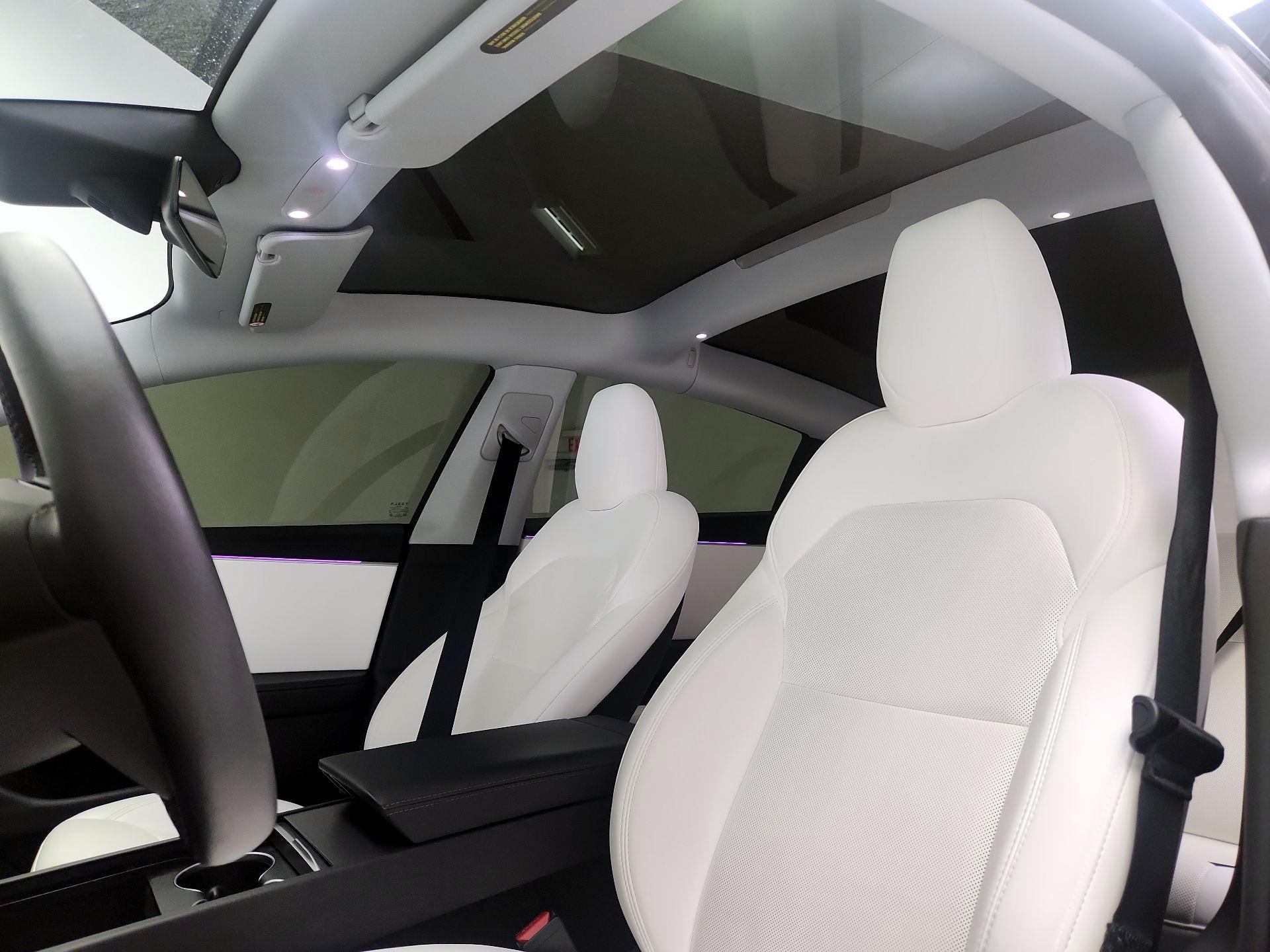 Thumbnail: 2025 Tesla Model 3 - 19
