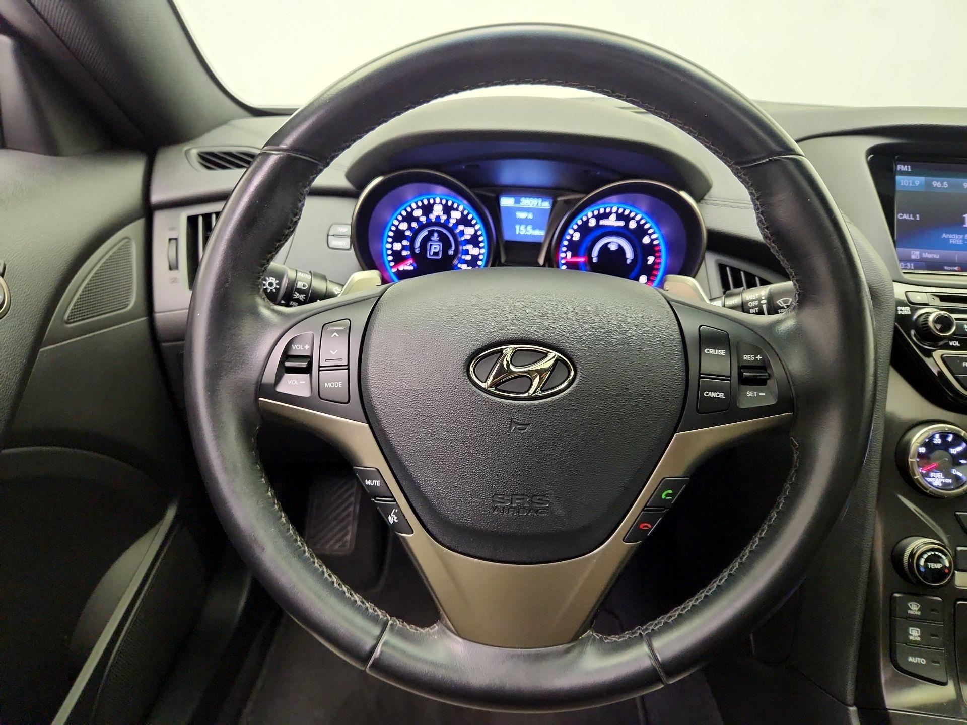 Thumbnail: 2014 Hyundai Genesis - 10