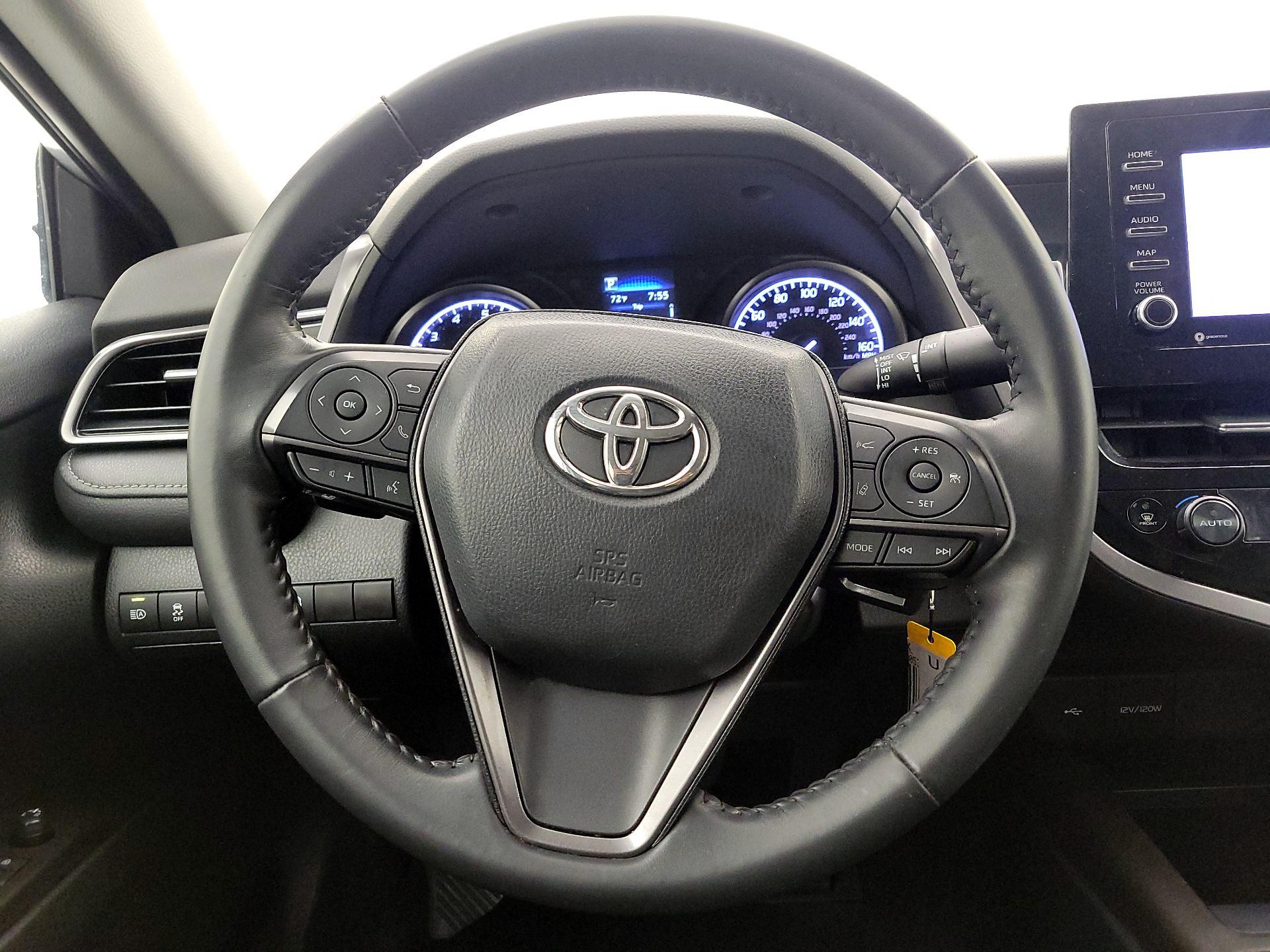 Thumbnail: 2023 Toyota Camry - 10