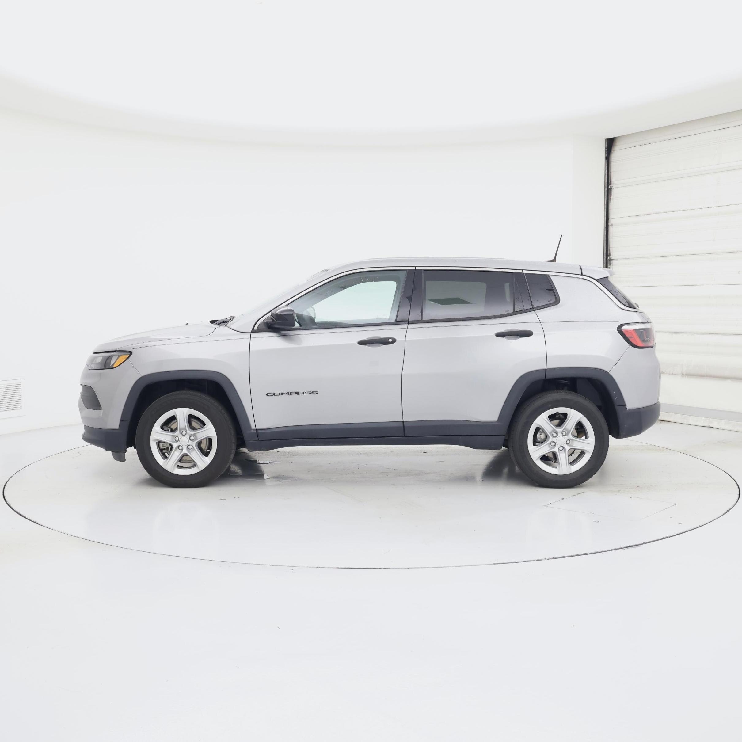 Thumbnail: 2023 Jeep Compass - 3