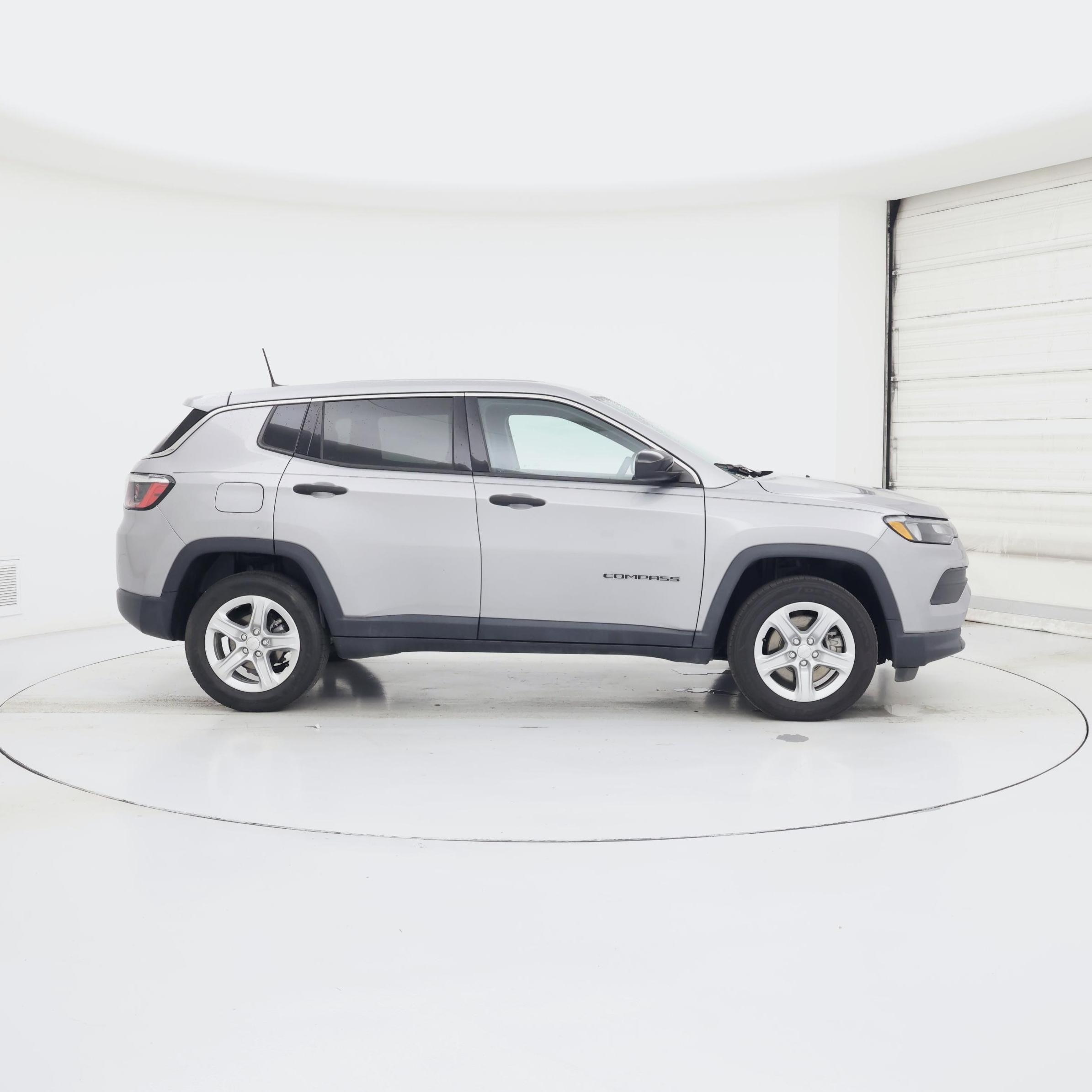 Thumbnail: 2023 Jeep Compass - 7