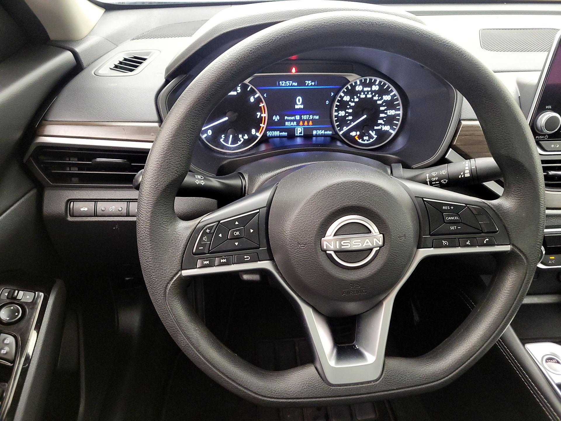 Thumbnail: 2023 Nissan Altima - 10