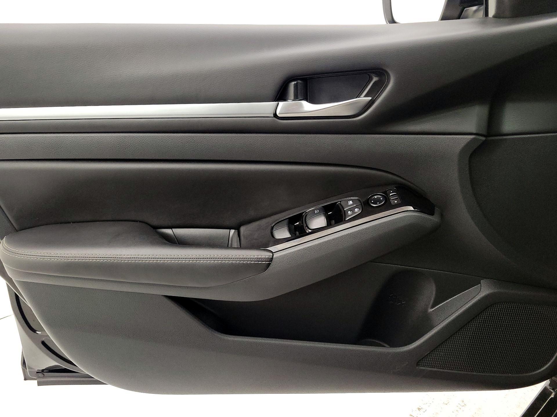 Thumbnail: 2023 Nissan Altima - 12