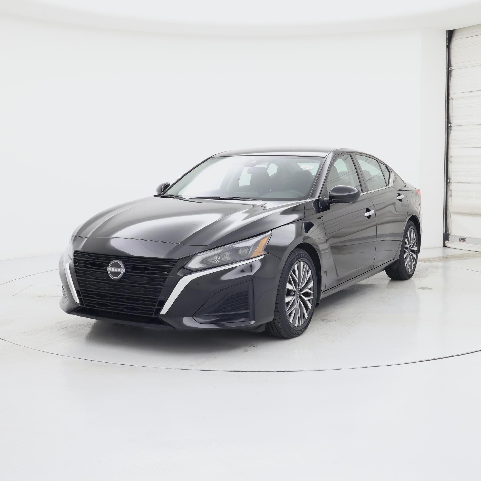 Thumbnail: 2023 Nissan Altima - 4