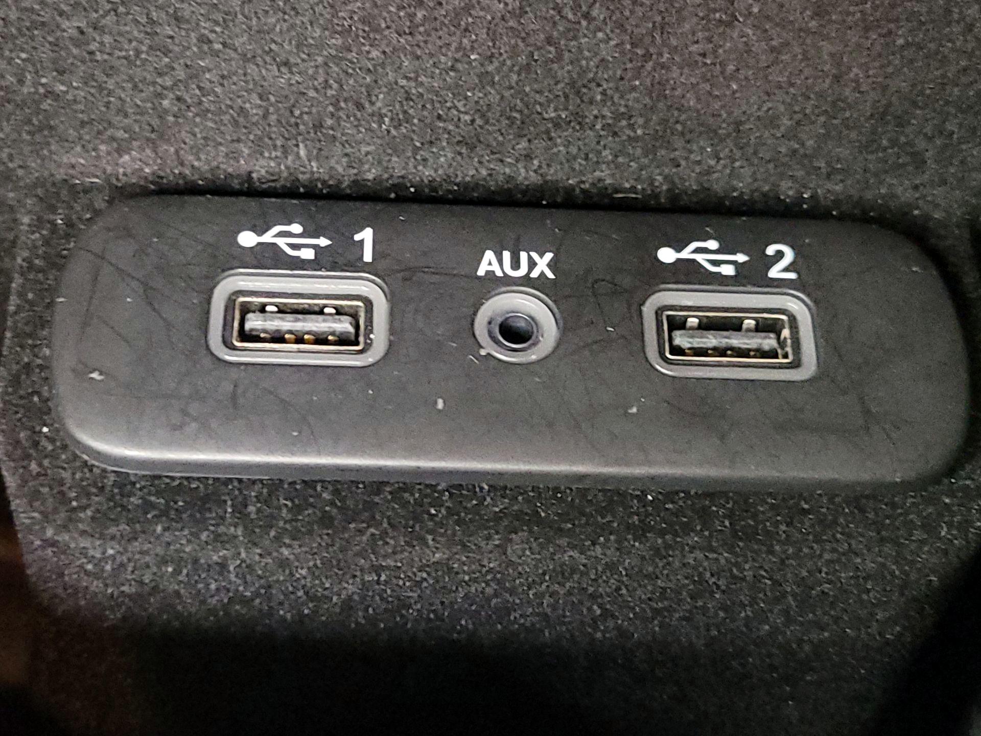 Thumbnail: 2022 Dodge Charger - 18