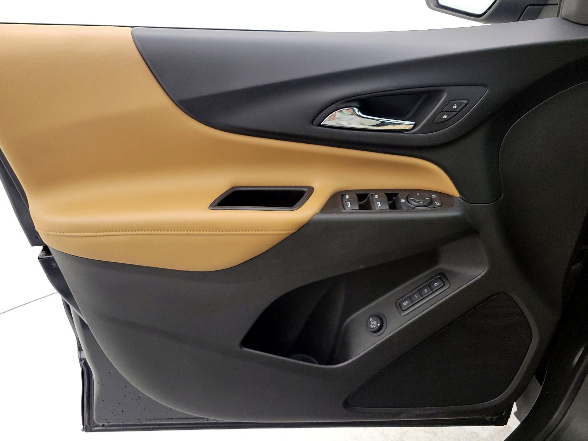 Thumbnail: 2021 Chevrolet Equinox - 12