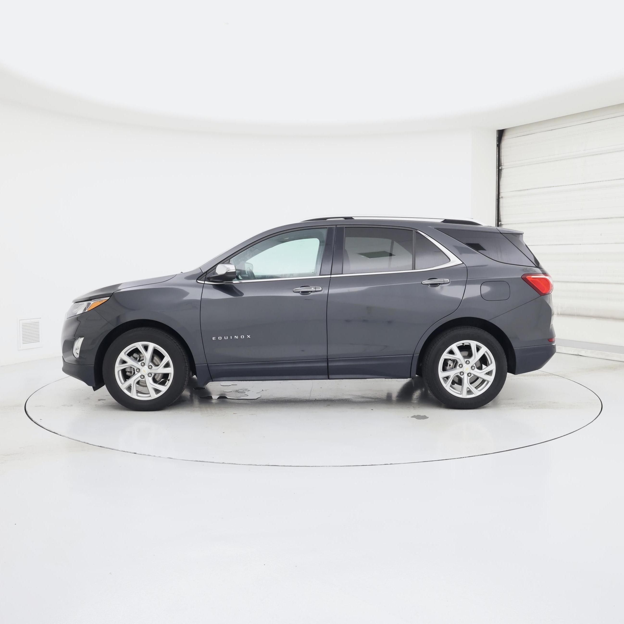 Thumbnail: 2021 Chevrolet Equinox - 3