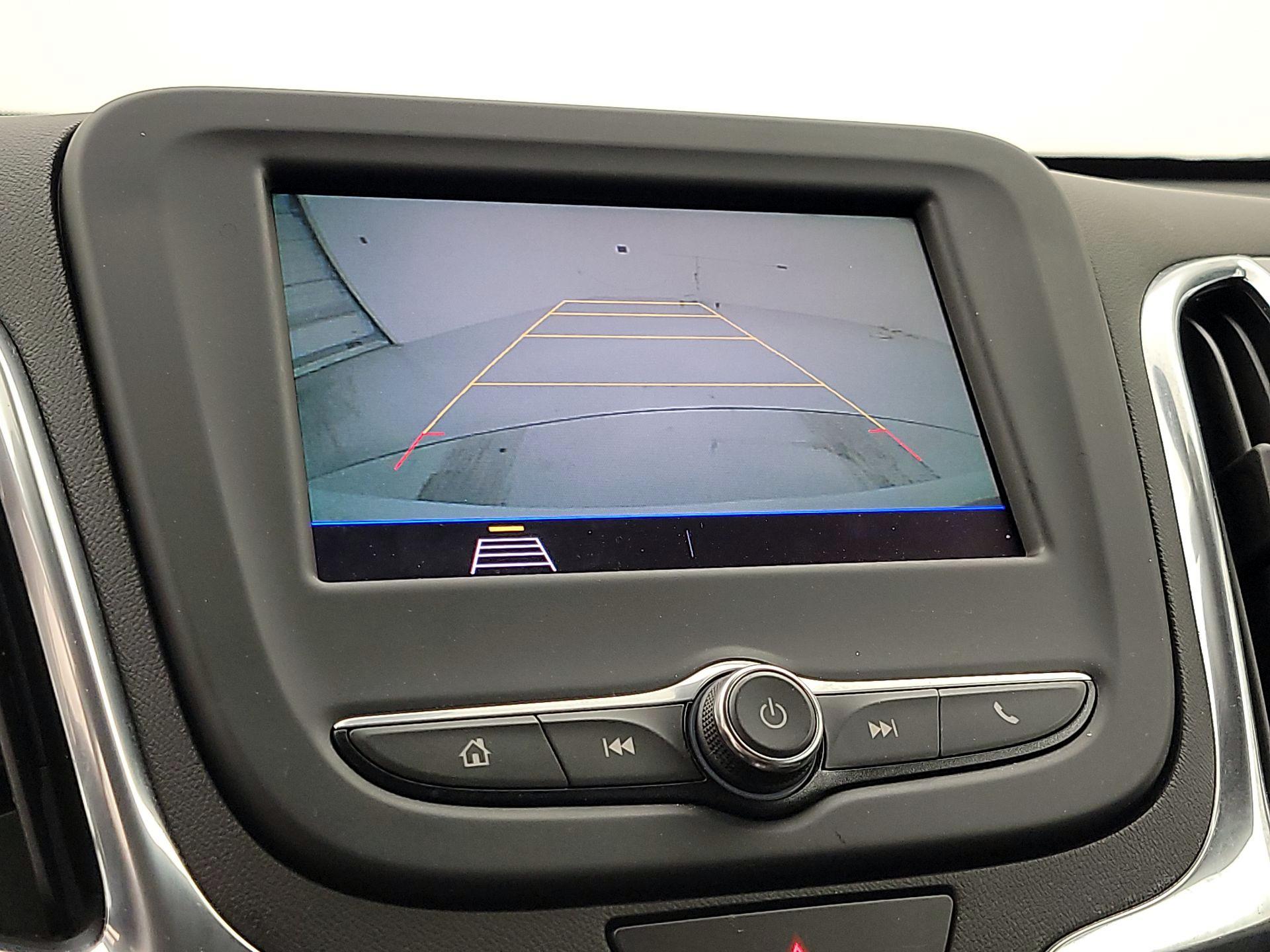 Thumbnail: 2021 Chevrolet Equinox - 14