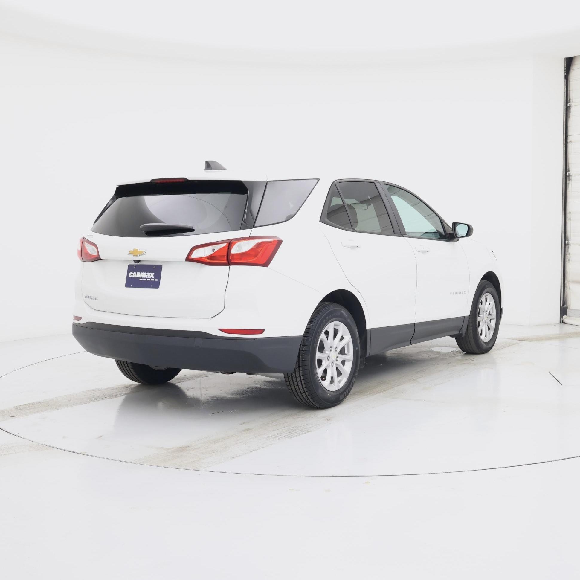 Thumbnail: 2021 Chevrolet Equinox - 8