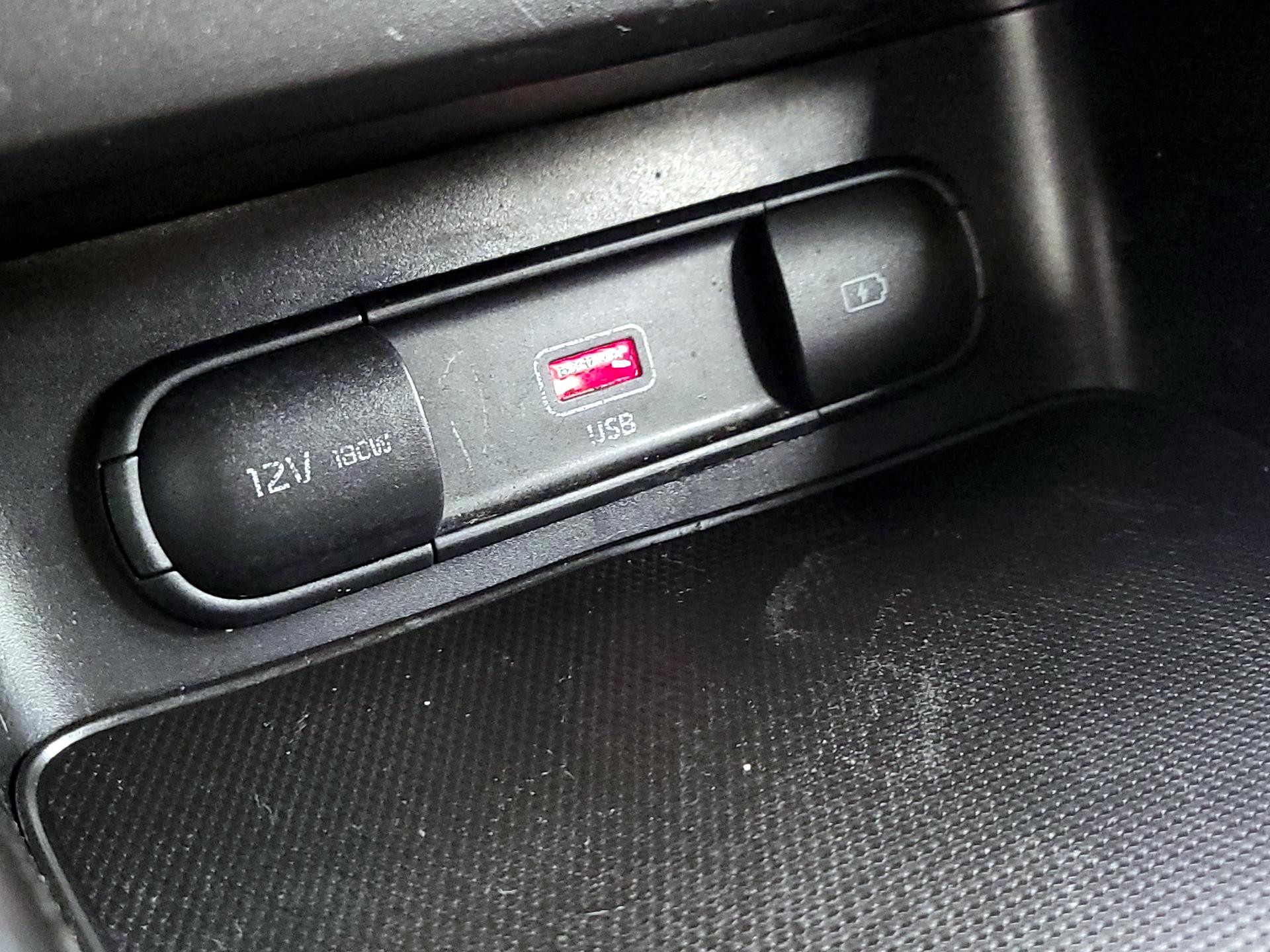 Thumbnail: 2023 Kia Forte - 18
