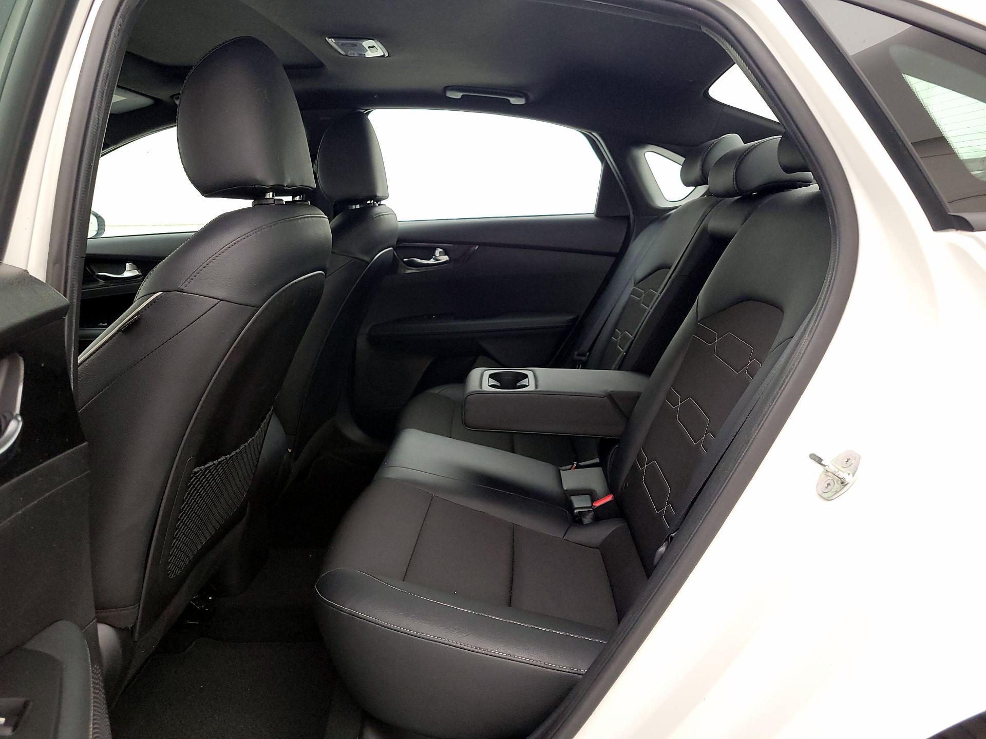 Thumbnail: 2023 Kia Forte - 19