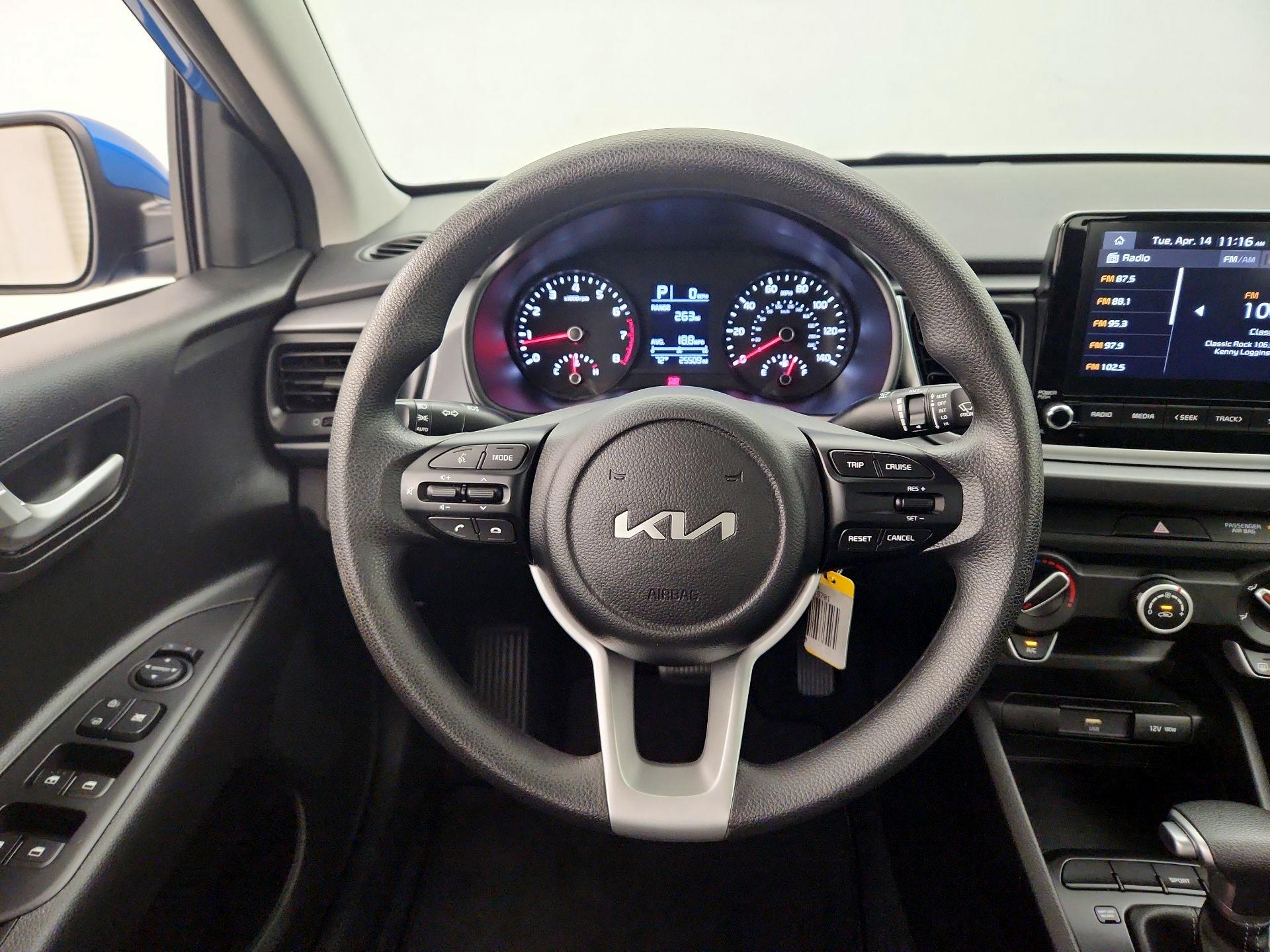 Thumbnail: 2023 Kia Rio - 10