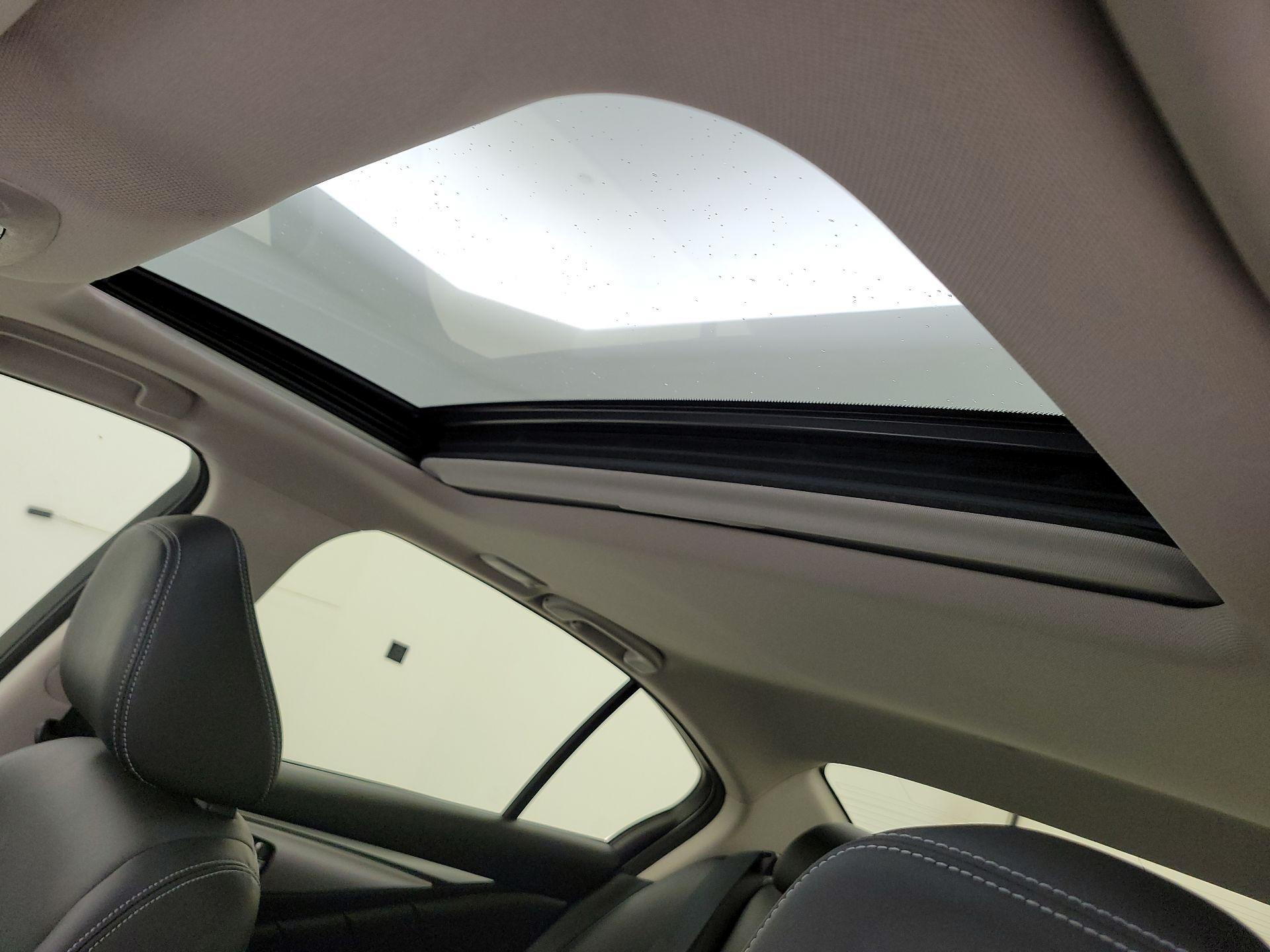 Thumbnail: 2023 INFINITI Q50 - 19