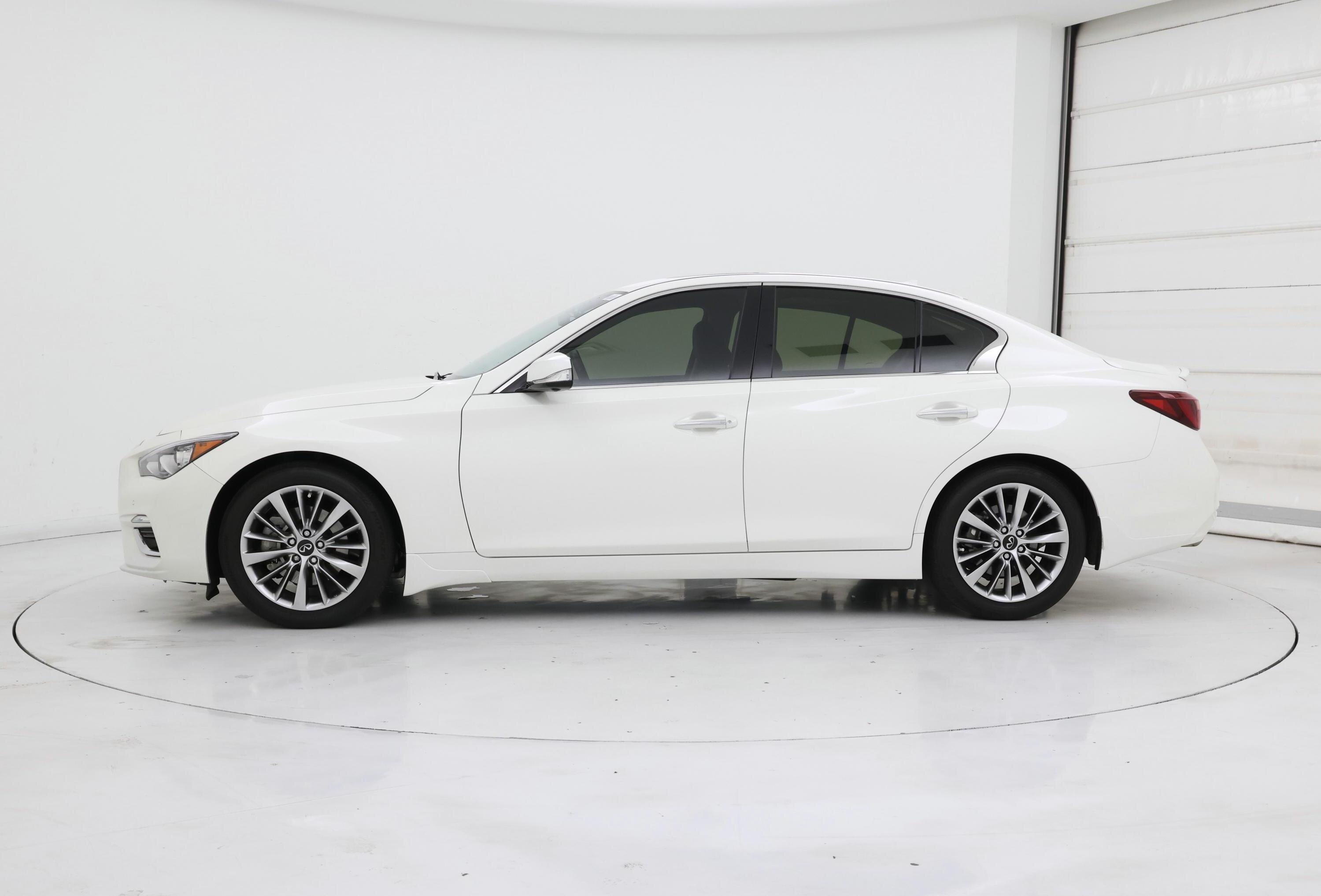 Thumbnail: 2023 INFINITI Q50 - 3