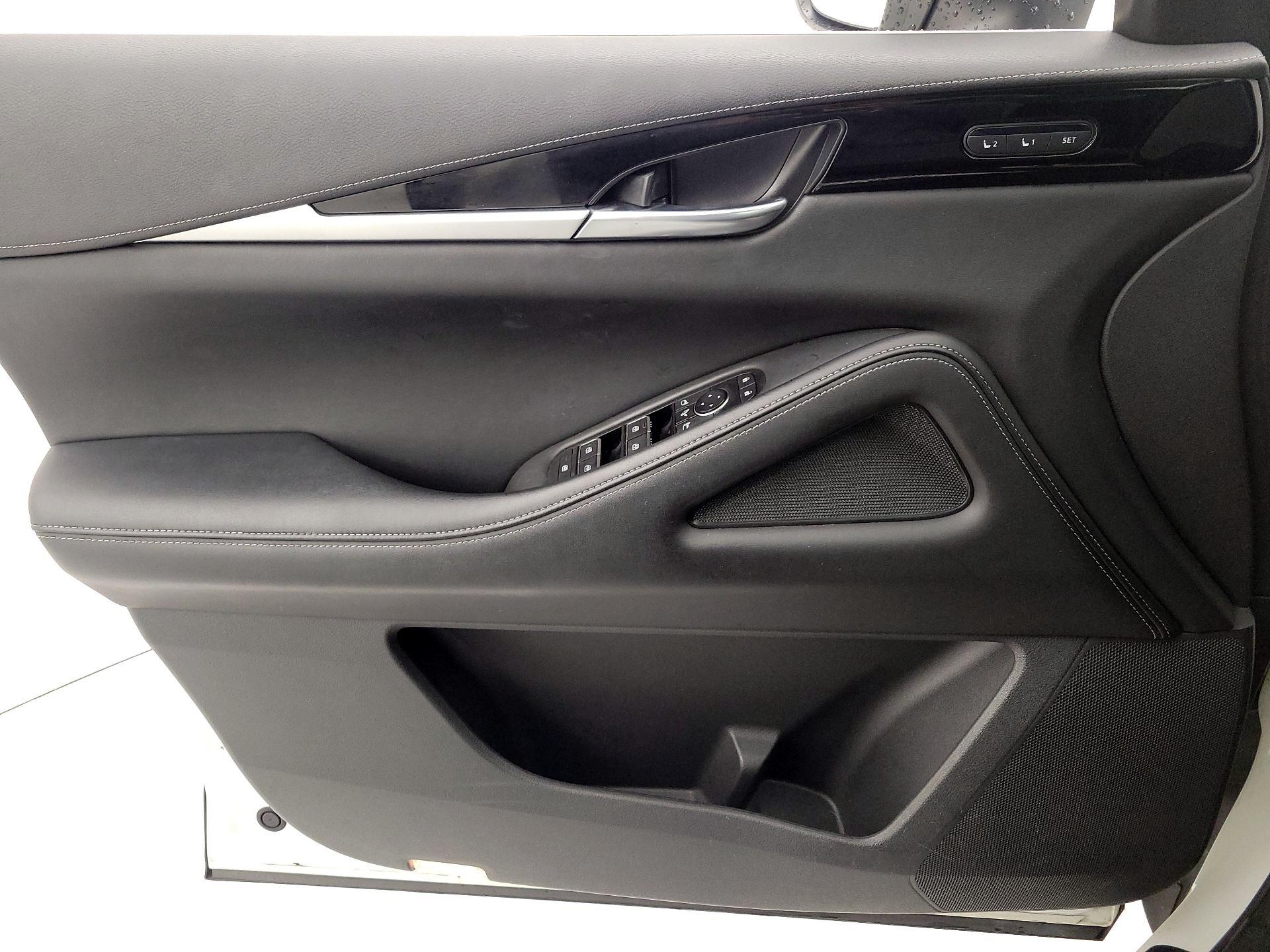 Thumbnail: 2023 INFINITI QX60 - 12