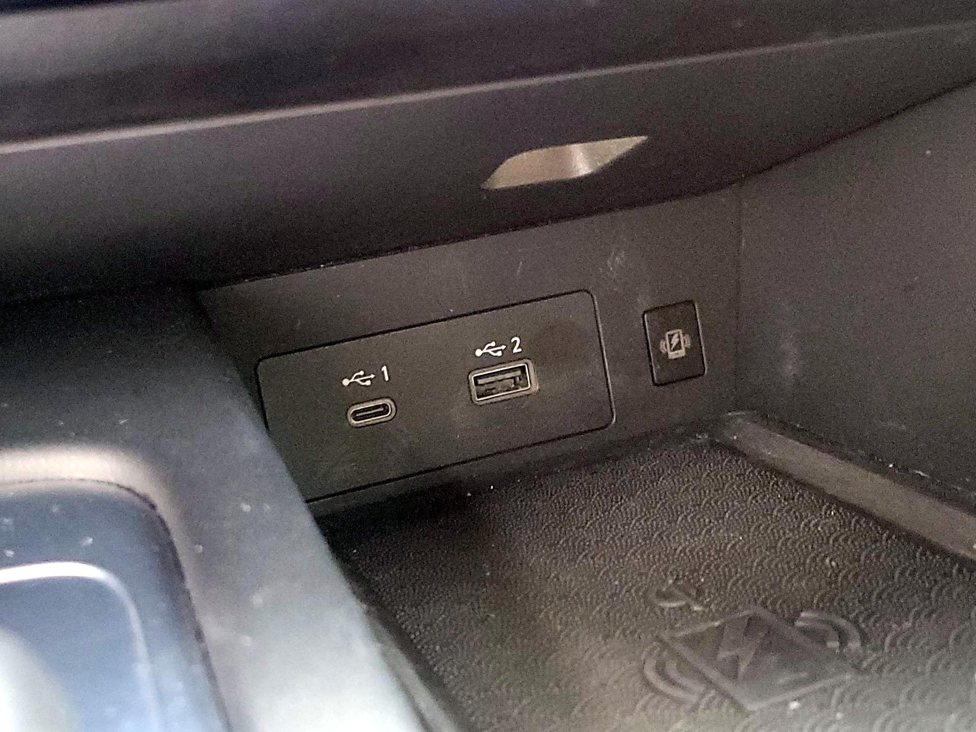 Thumbnail: 2023 INFINITI QX60 - 18