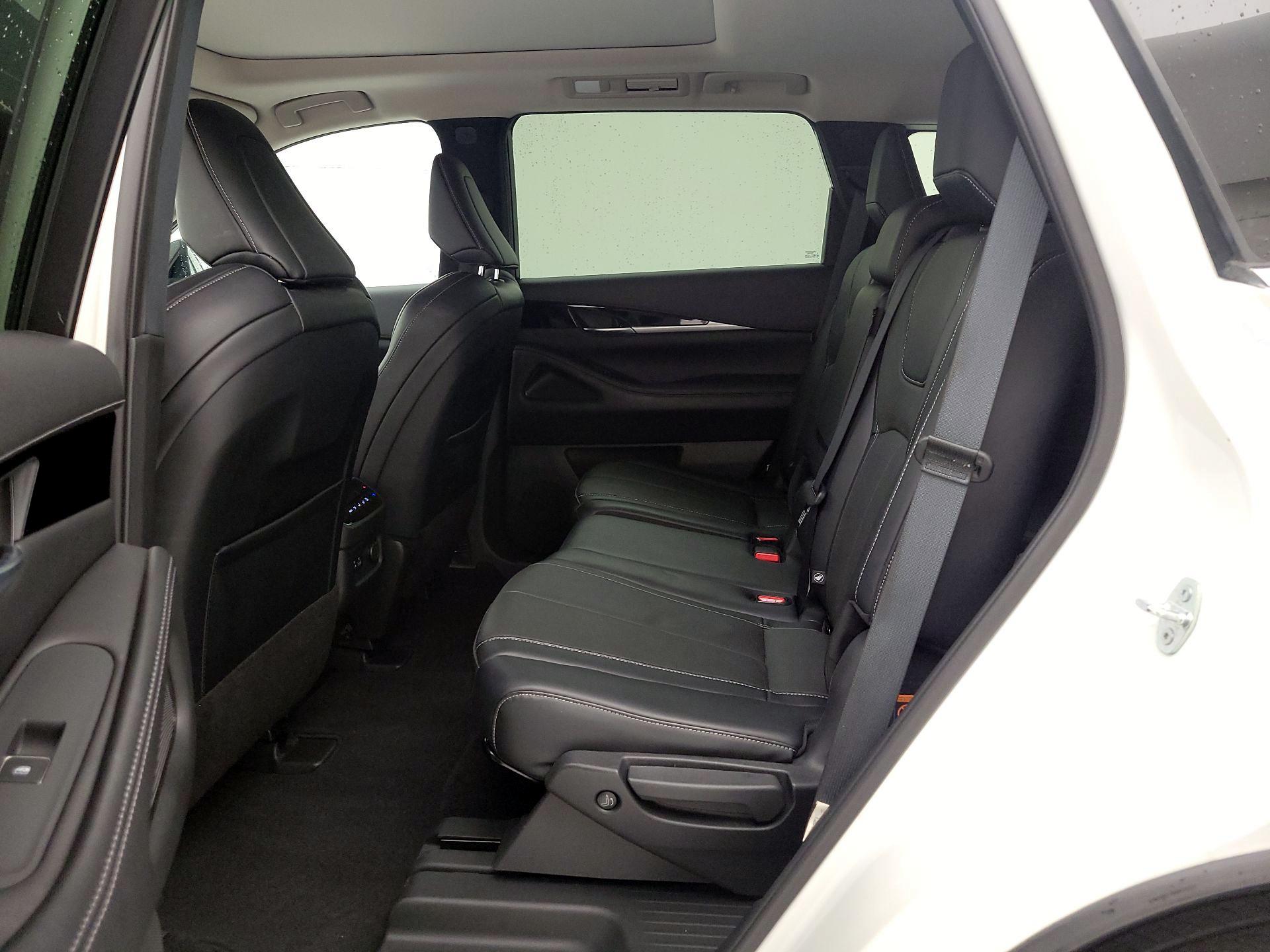 Thumbnail: 2023 INFINITI QX60 - 19