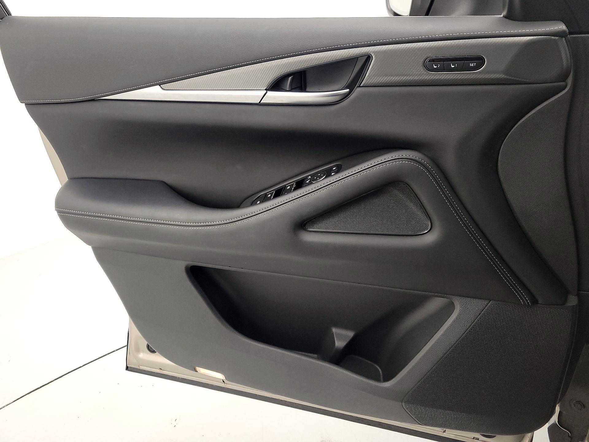 Thumbnail: 2023 INFINITI QX60 - 12