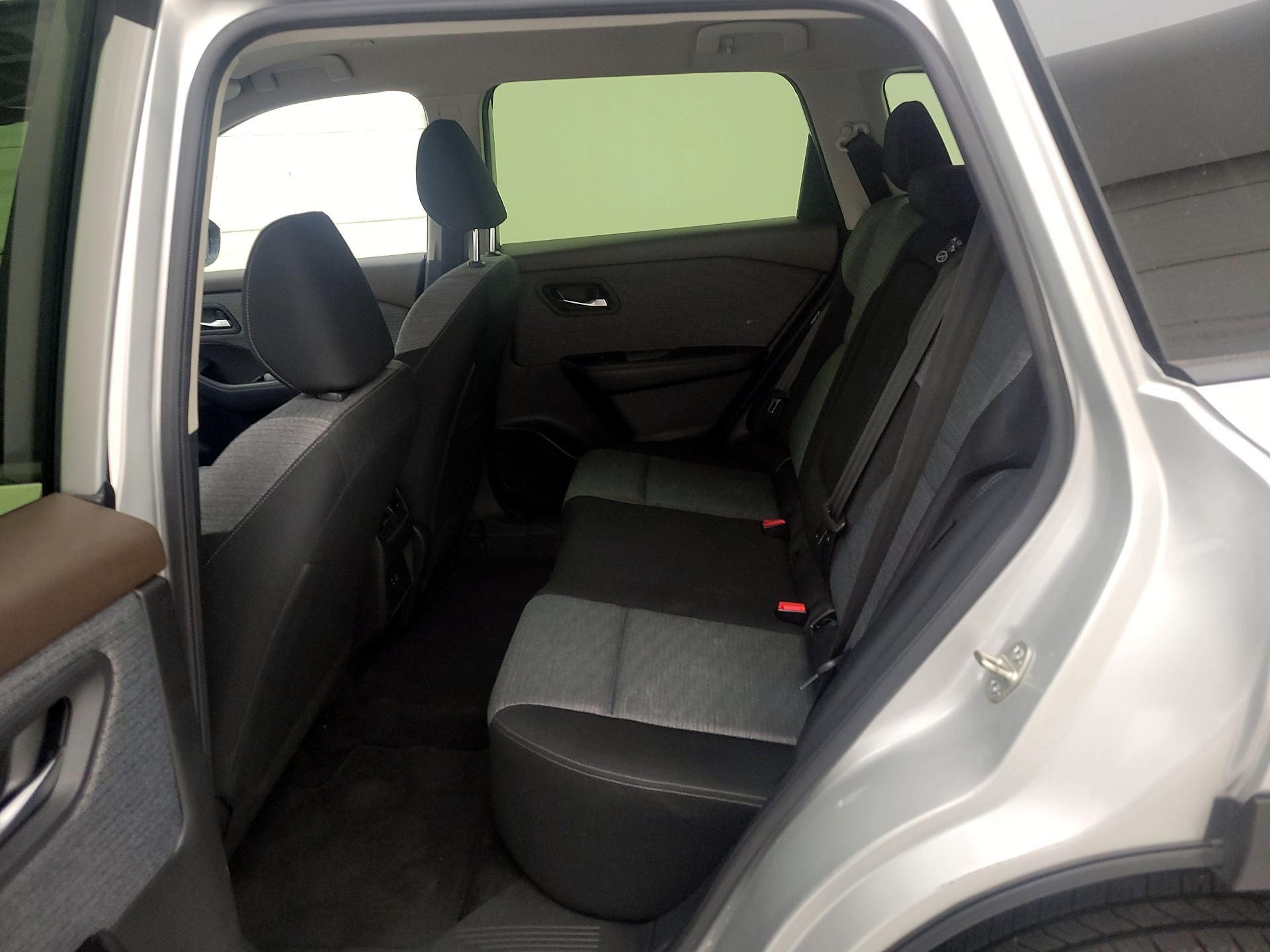 Thumbnail: 2023 Nissan Rogue - 19