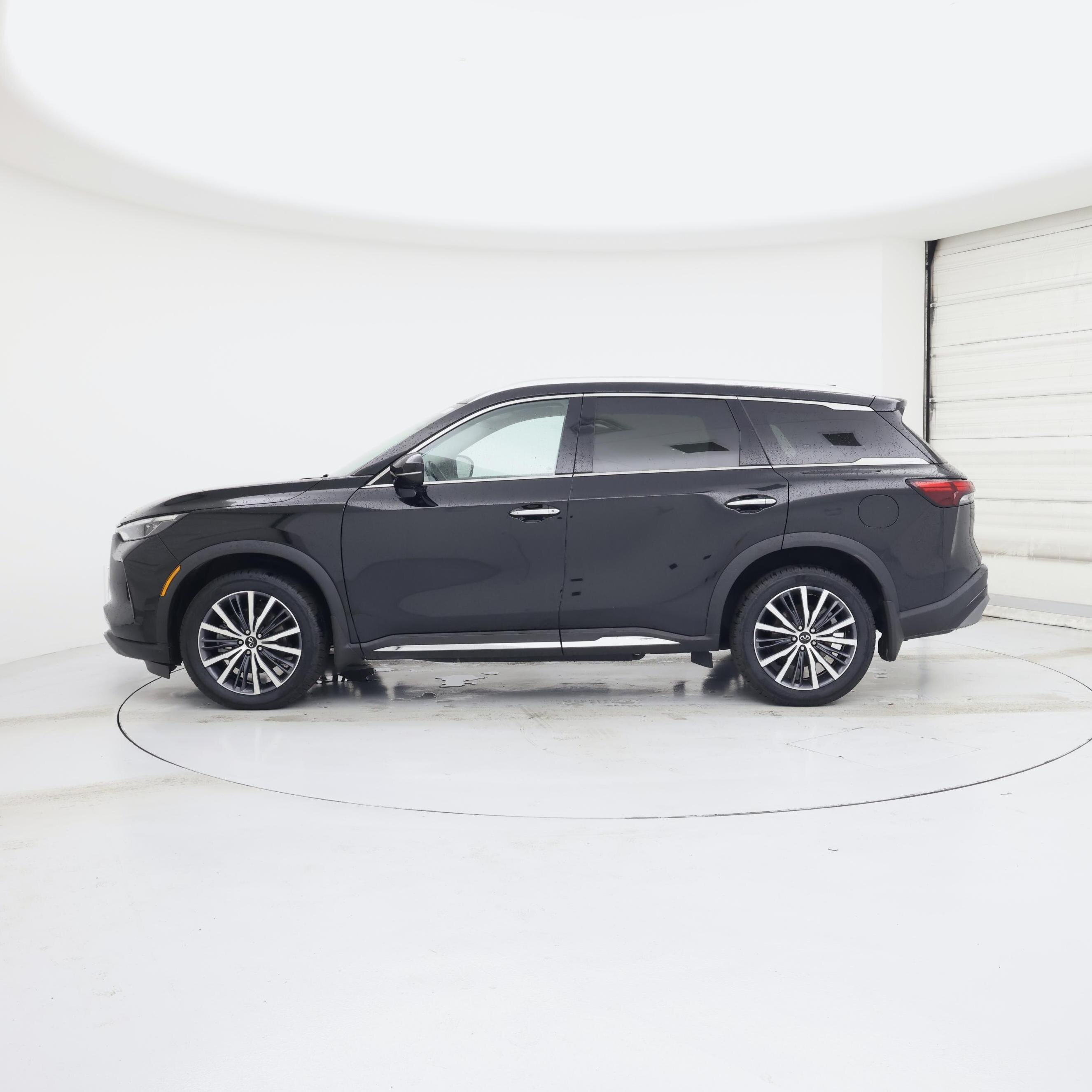 Thumbnail: 2023 INFINITI QX60 - 3