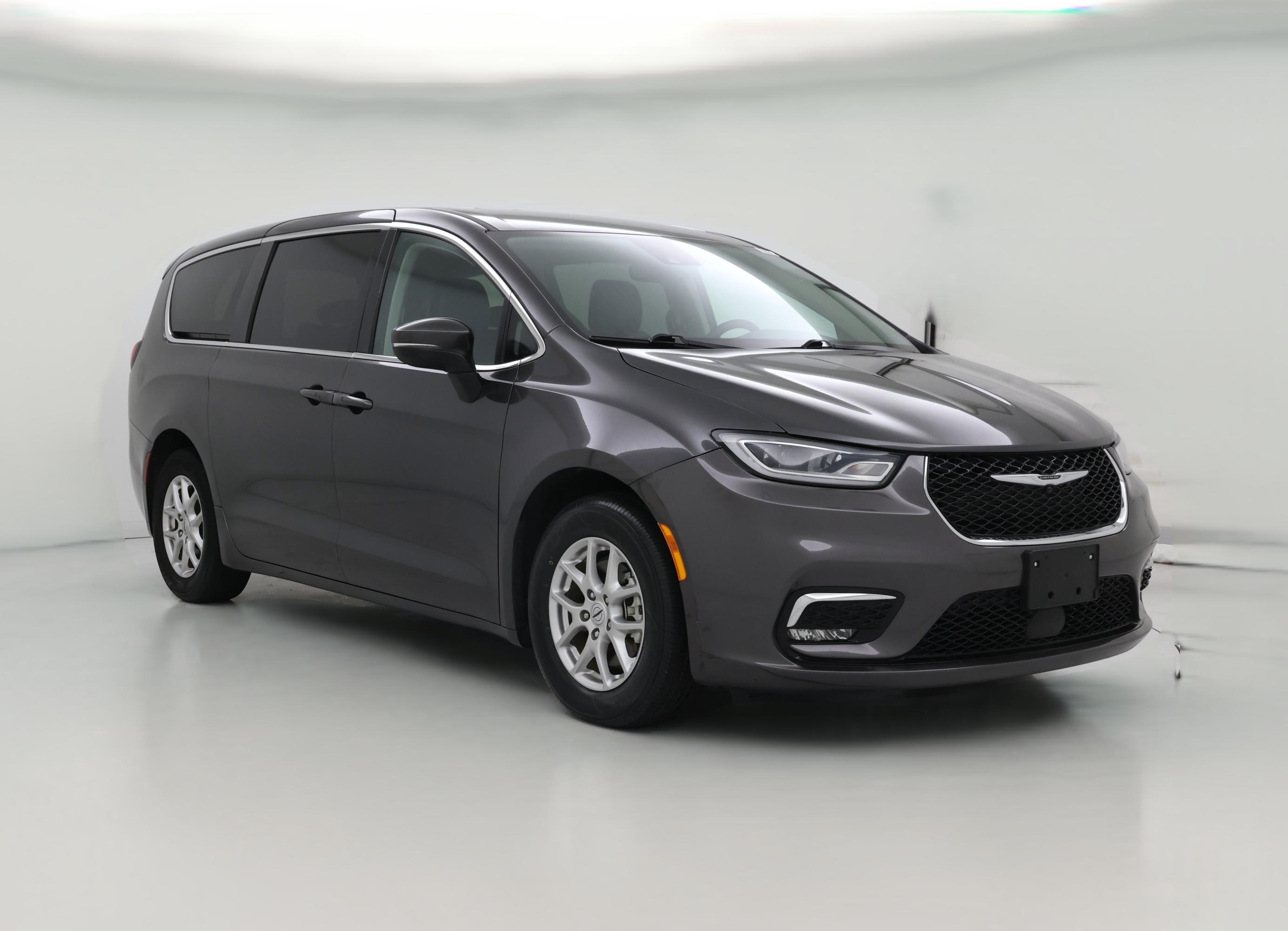 Thumbnail: 2023 Chrysler Pacifica - 1