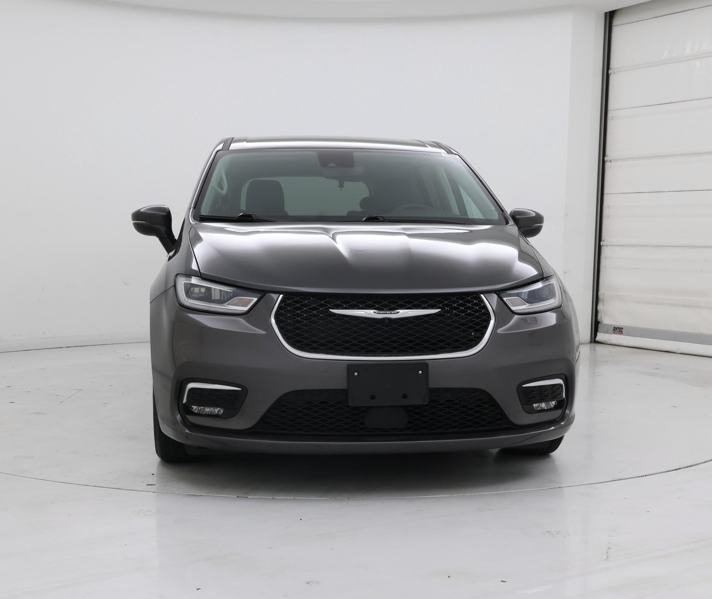 Thumbnail: 2023 Chrysler Pacifica - 5