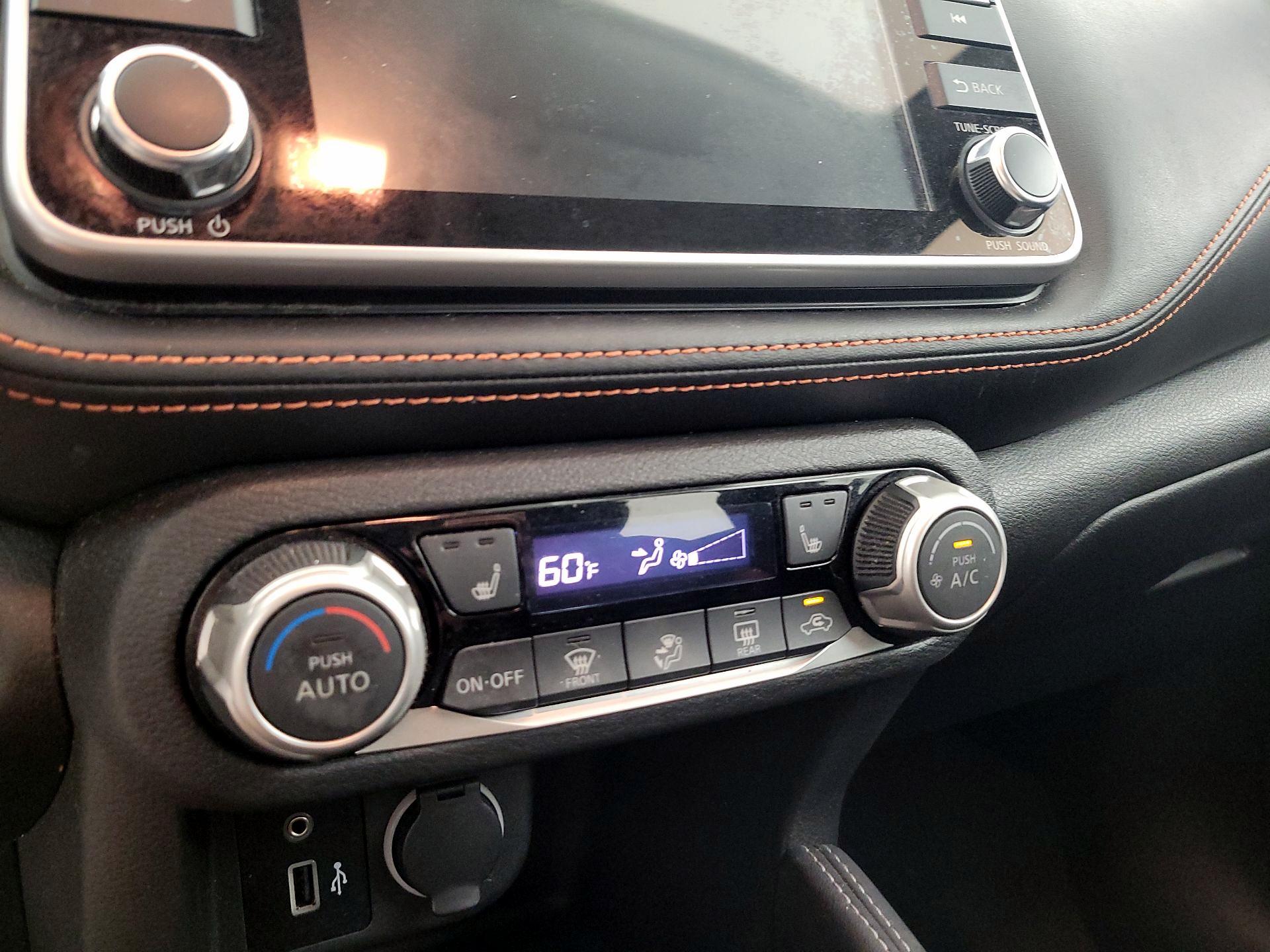 Thumbnail: 2020 Nissan Kicks - 16