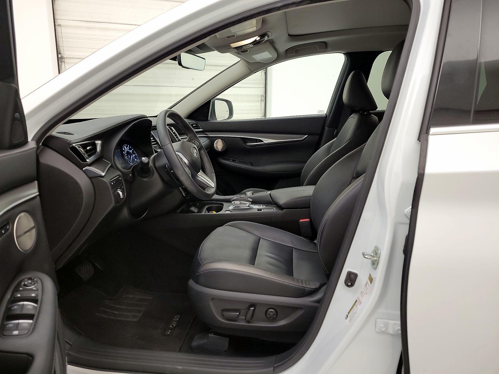 Thumbnail: 2023 INFINITI QX50 - 11