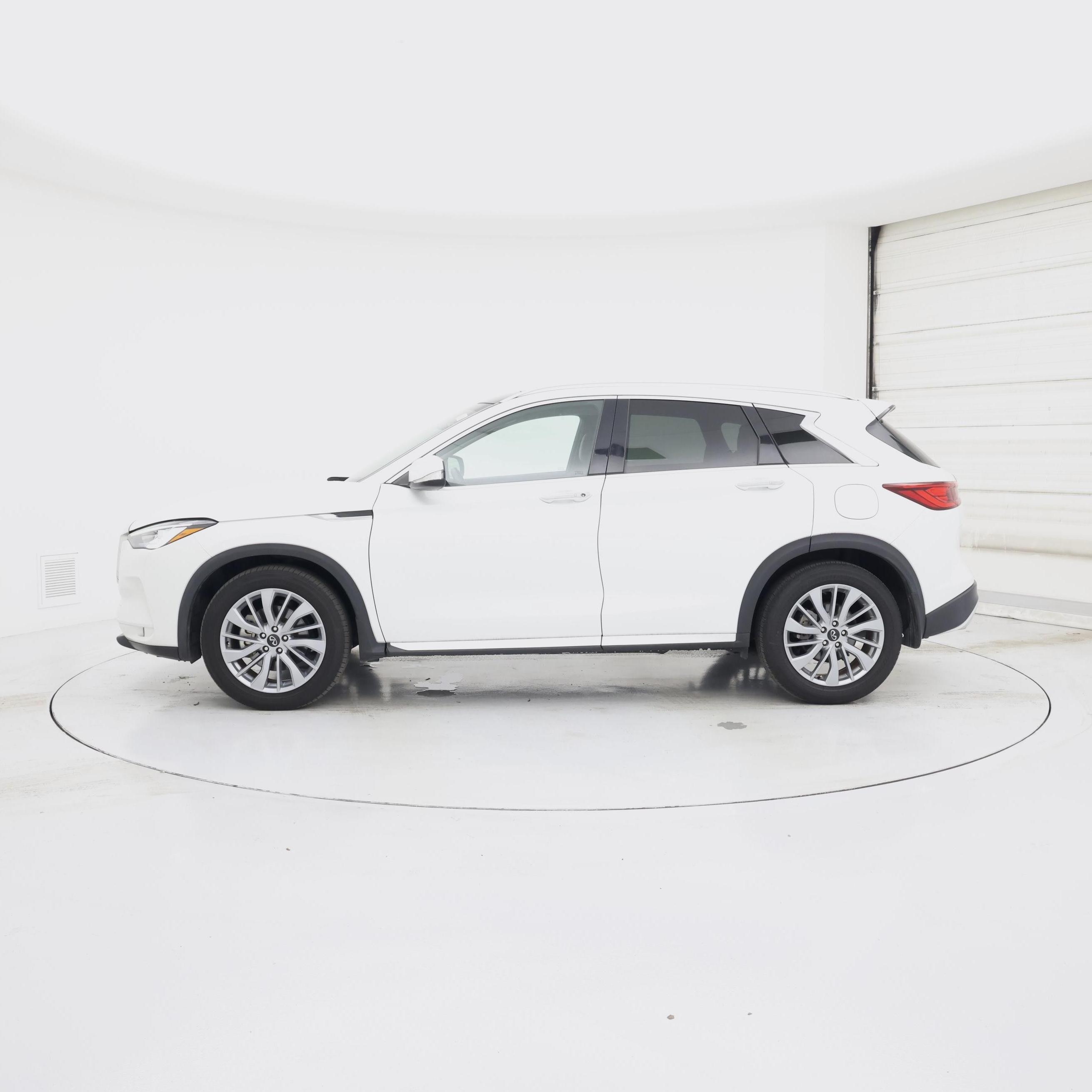 Thumbnail: 2023 INFINITI QX50 - 3