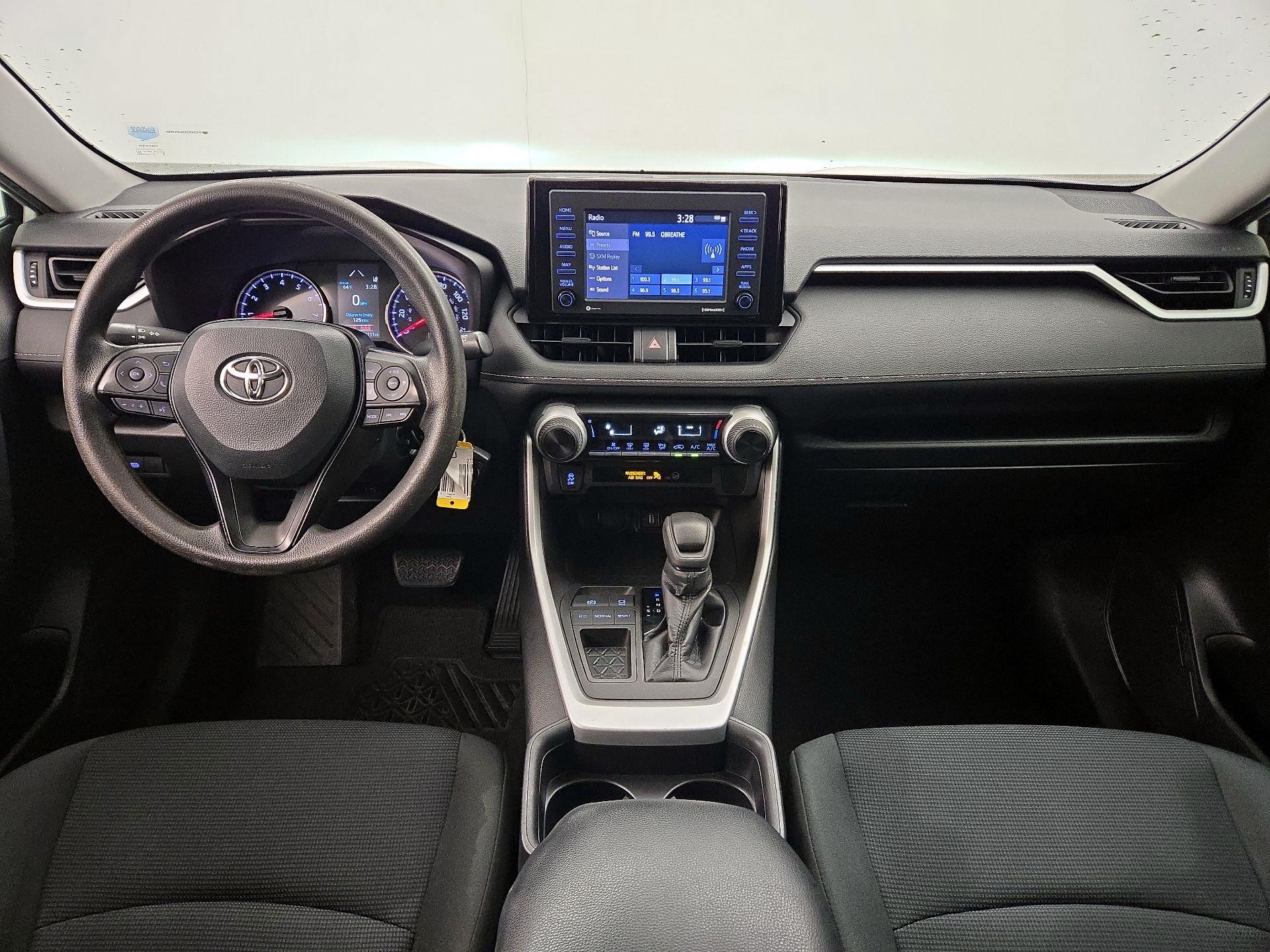 Thumbnail: 2021 Toyota RAV4 - 9