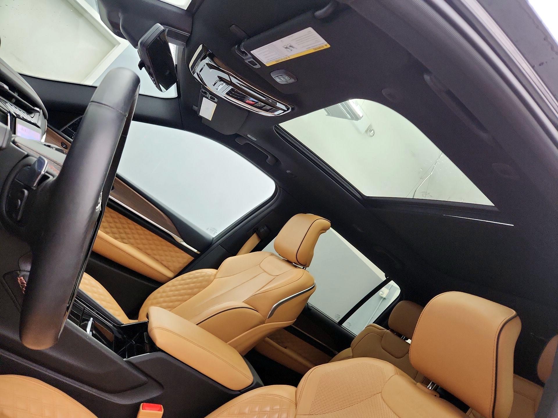 Thumbnail: 2021 Jeep Grand Cherokee L - 20